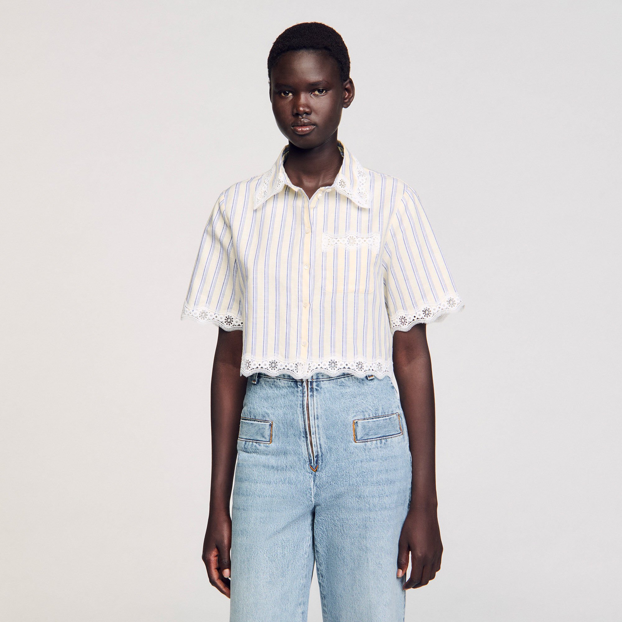Striped cropped shirt with lace trim