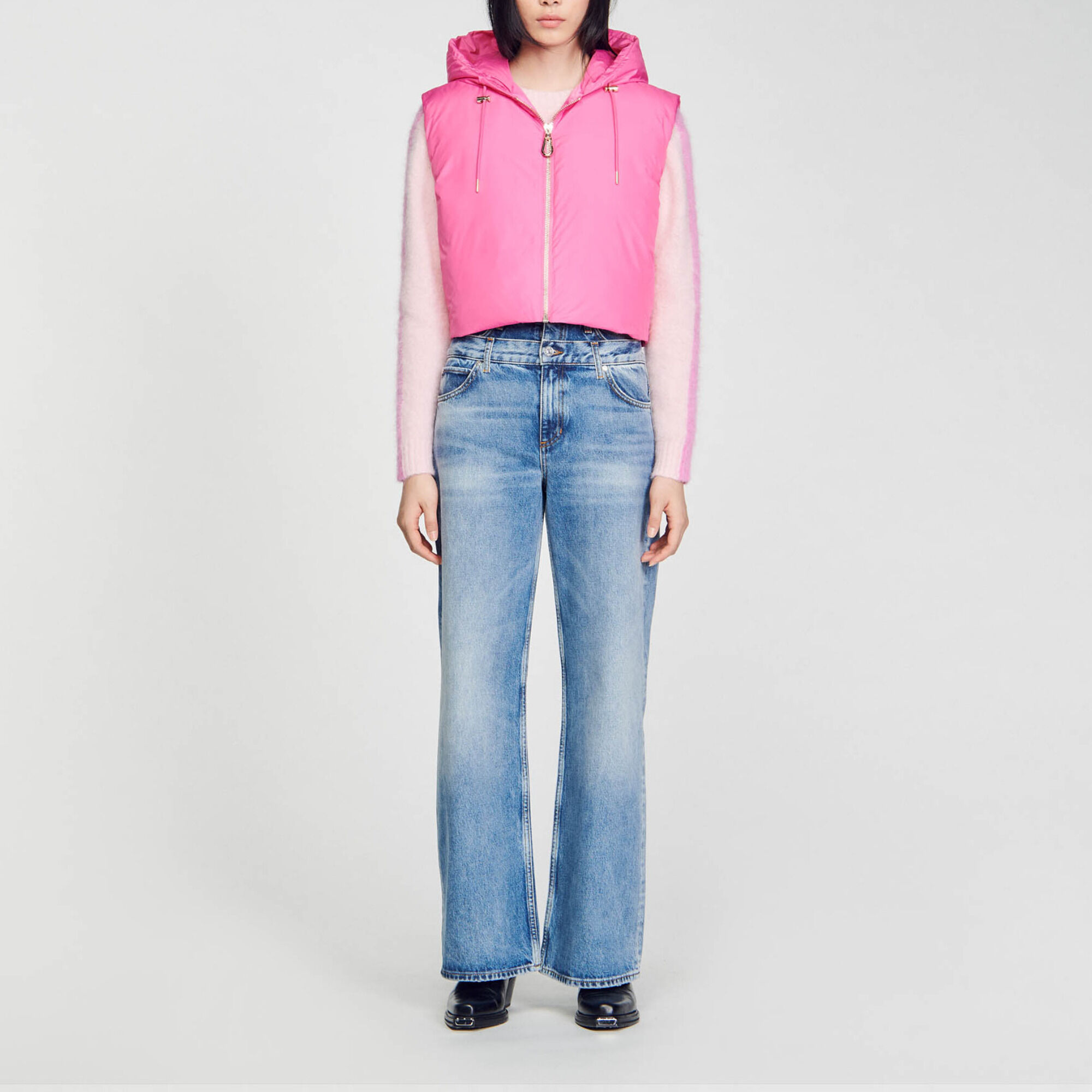Sleeveless puffer jacket