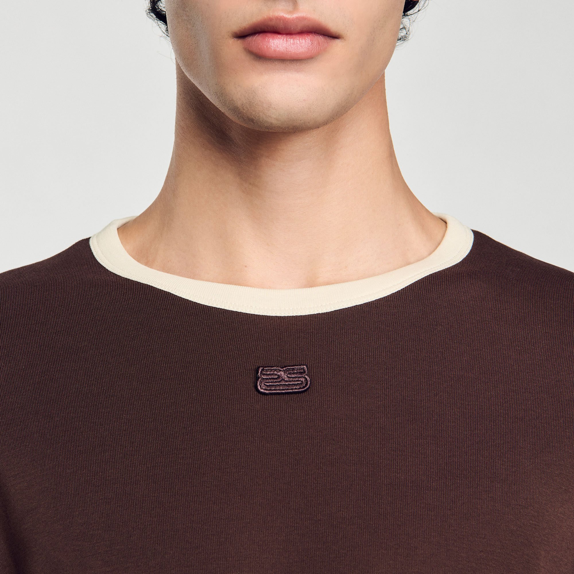 Two-tone patch T-shirt