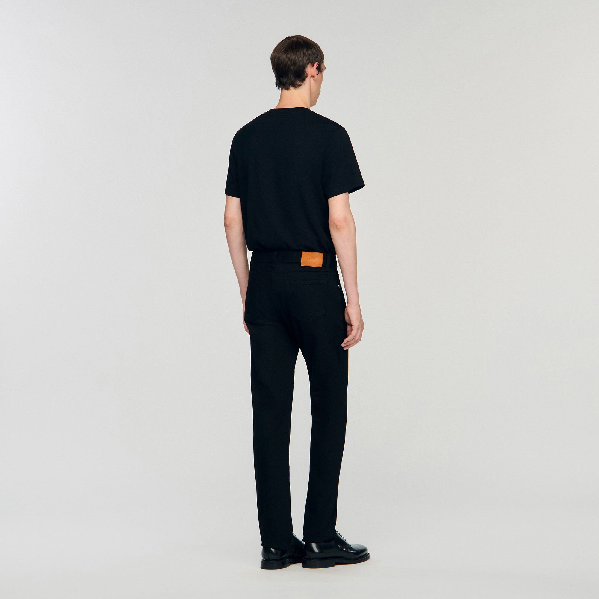 Slim-fit jeans