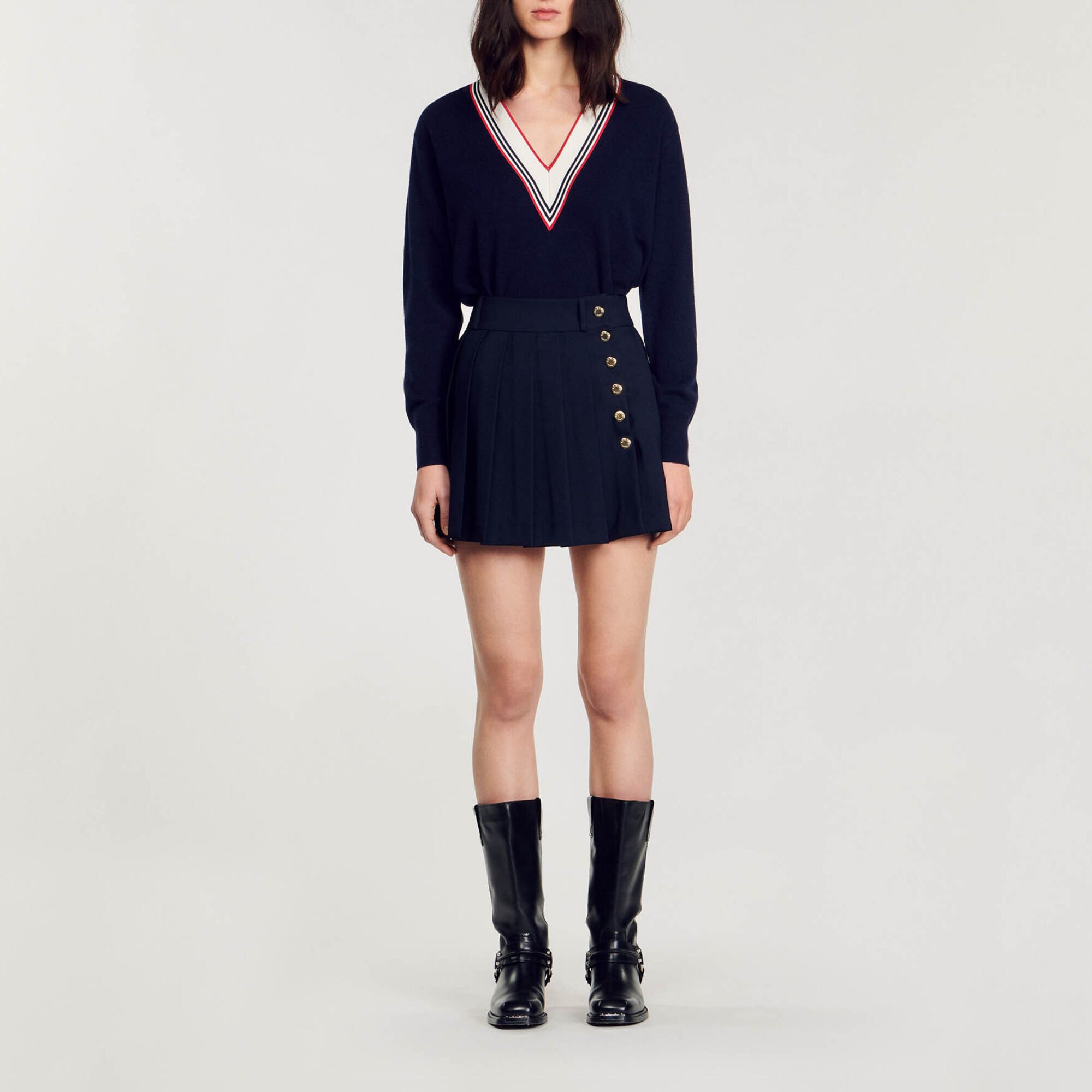 Short pleated skirt
