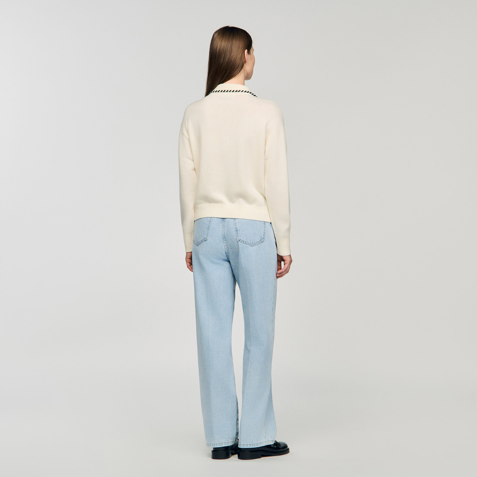 Contrast polo-neck knit sweater
