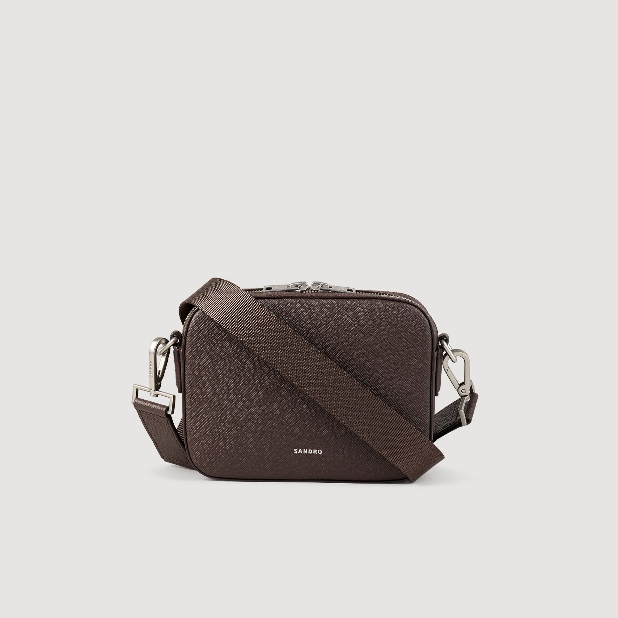 フランス発 Sandro 高級感あふれる! 小さな再生レザー バッグ Small reconstituted leather bag brown for Men | Sandro Paris