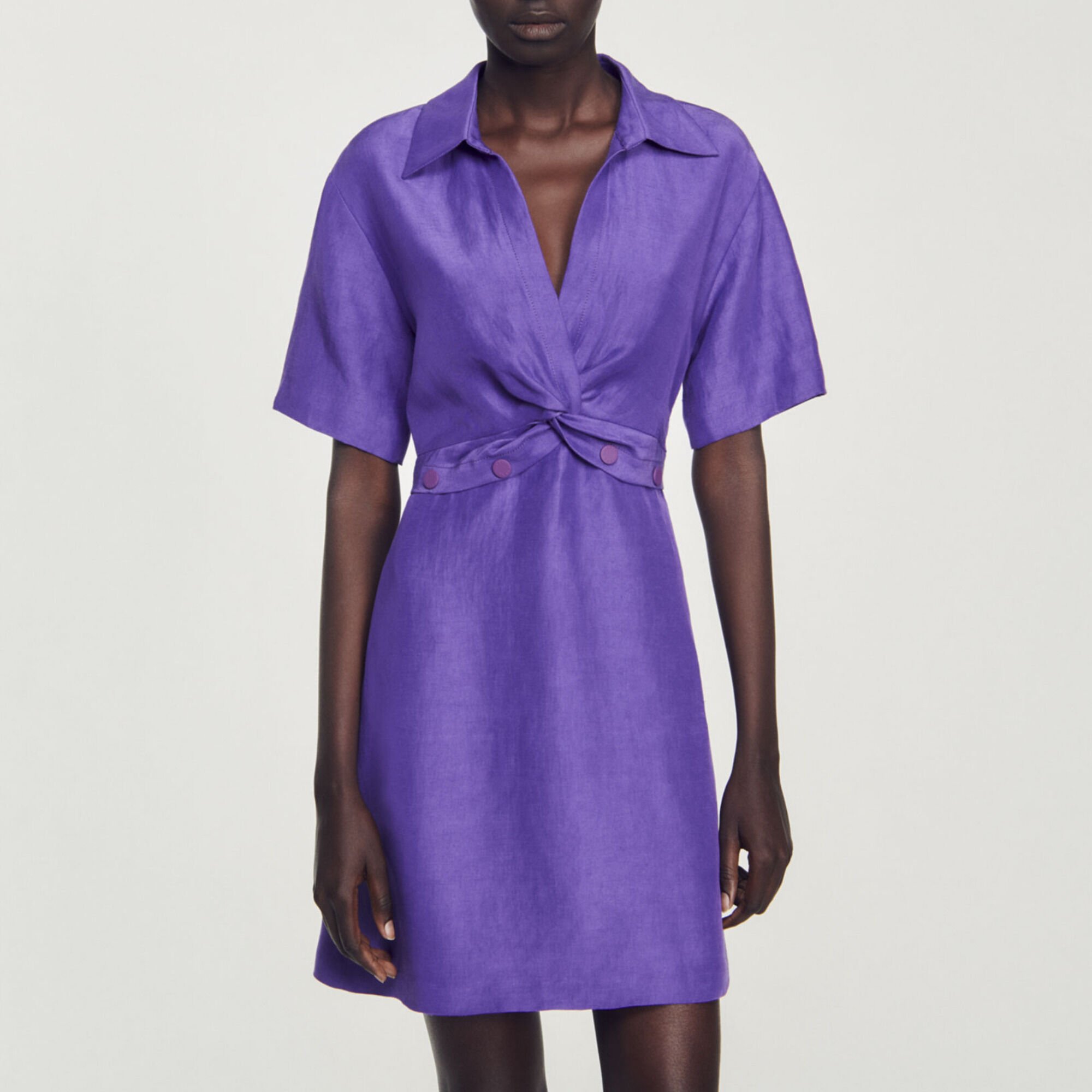 Short dress with shirt collar 