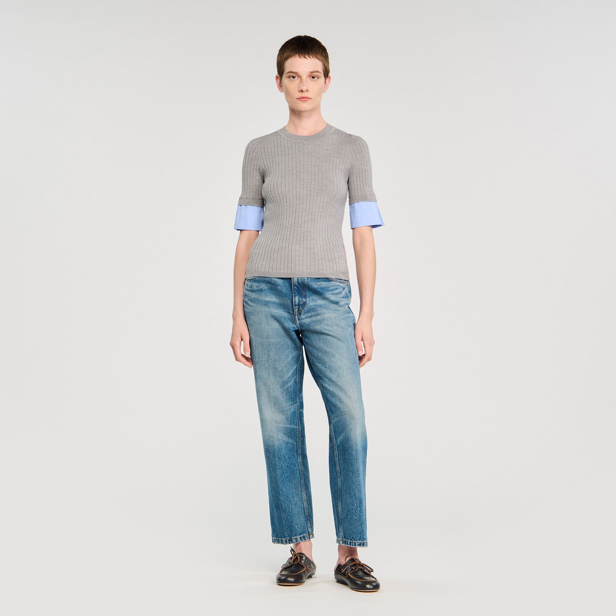 Sweater with contrast short sleeves