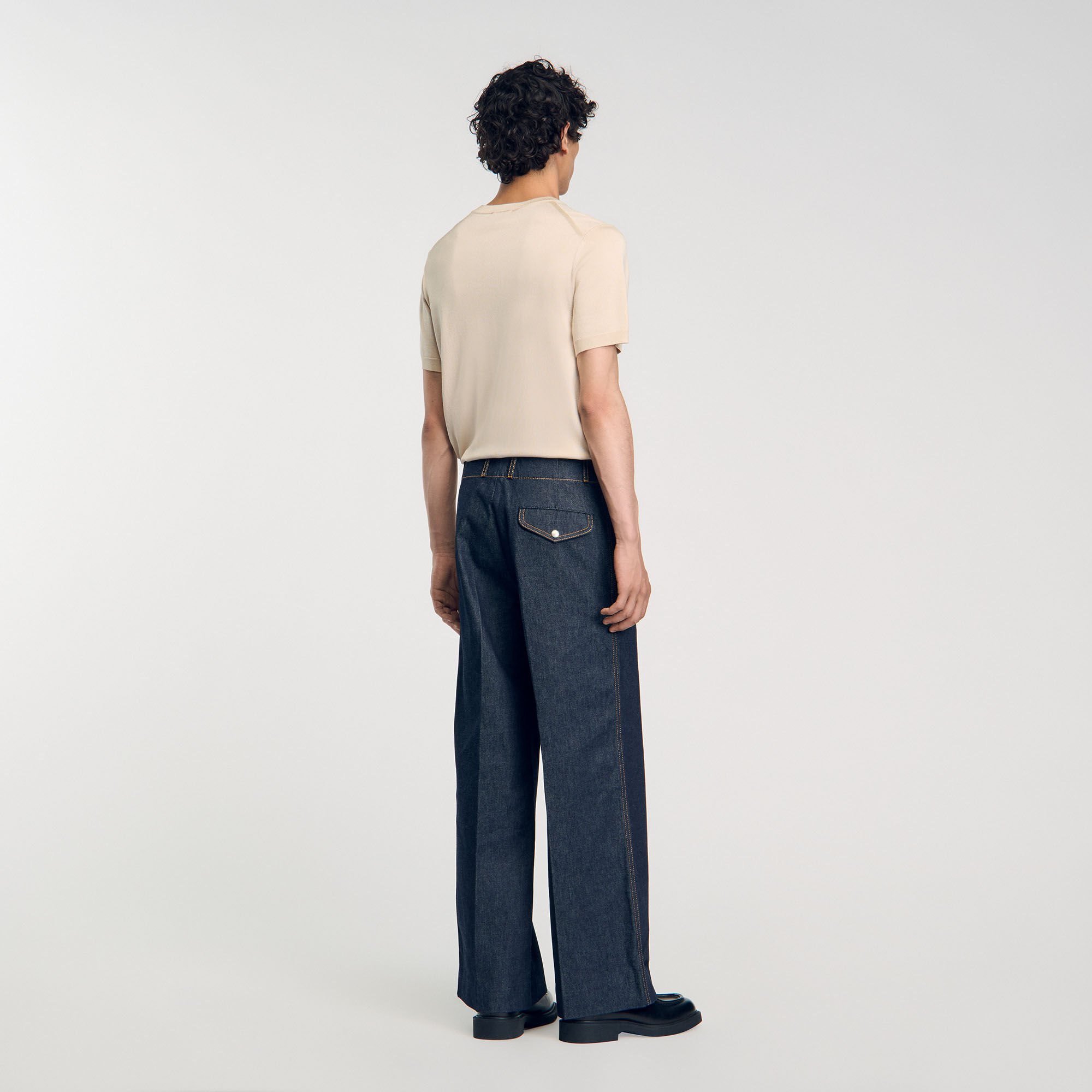 Wide-leg jeans