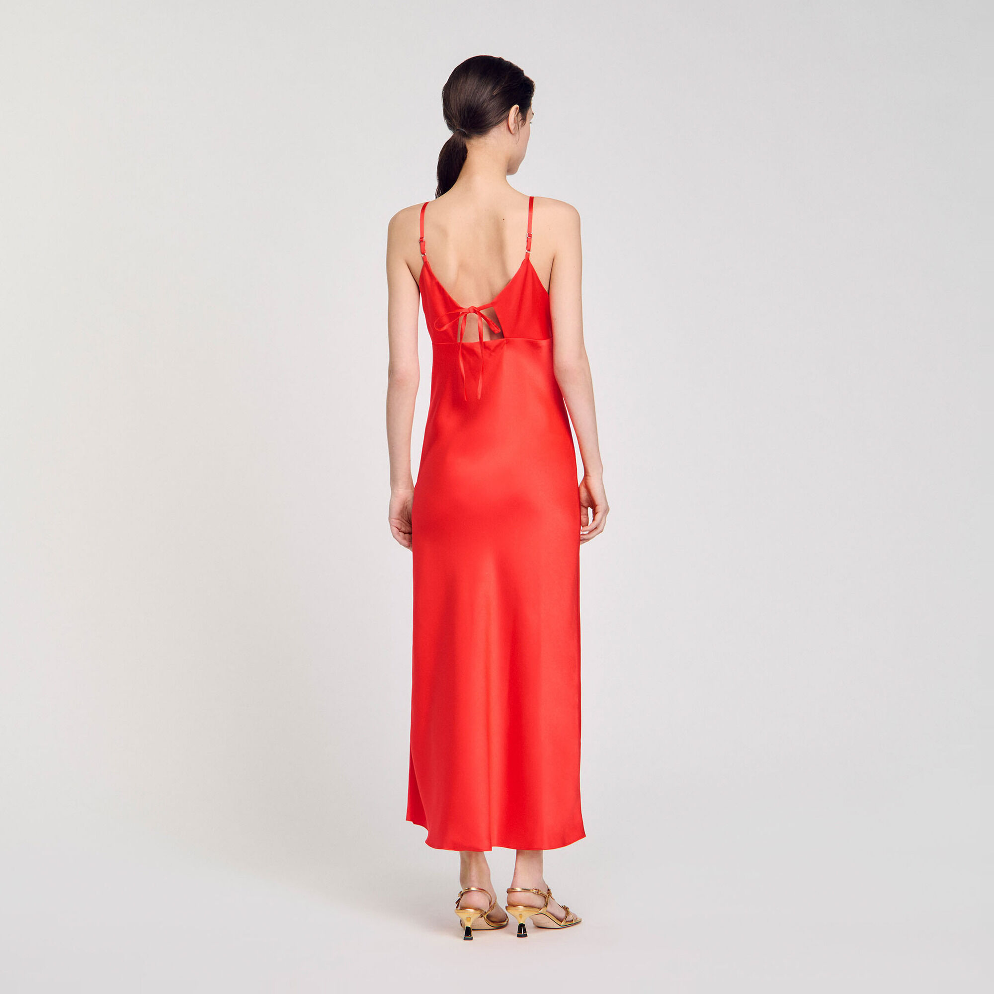 Flowy dress with straps