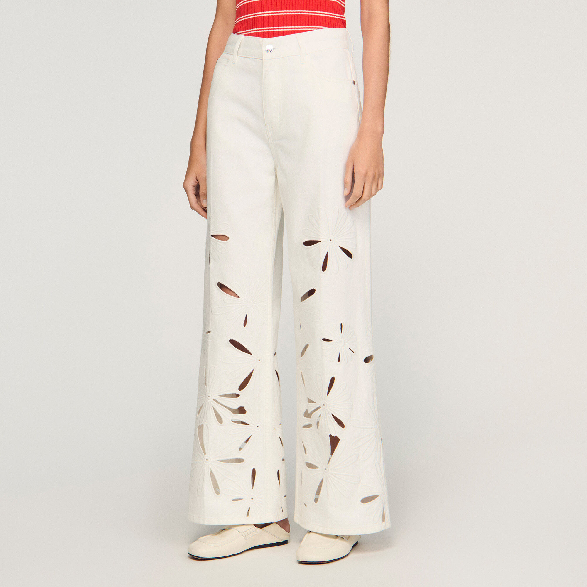 Wide-leg embroidered jeans