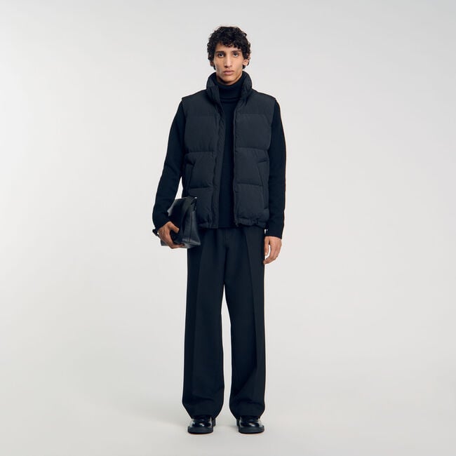 Sleeveless down jacket