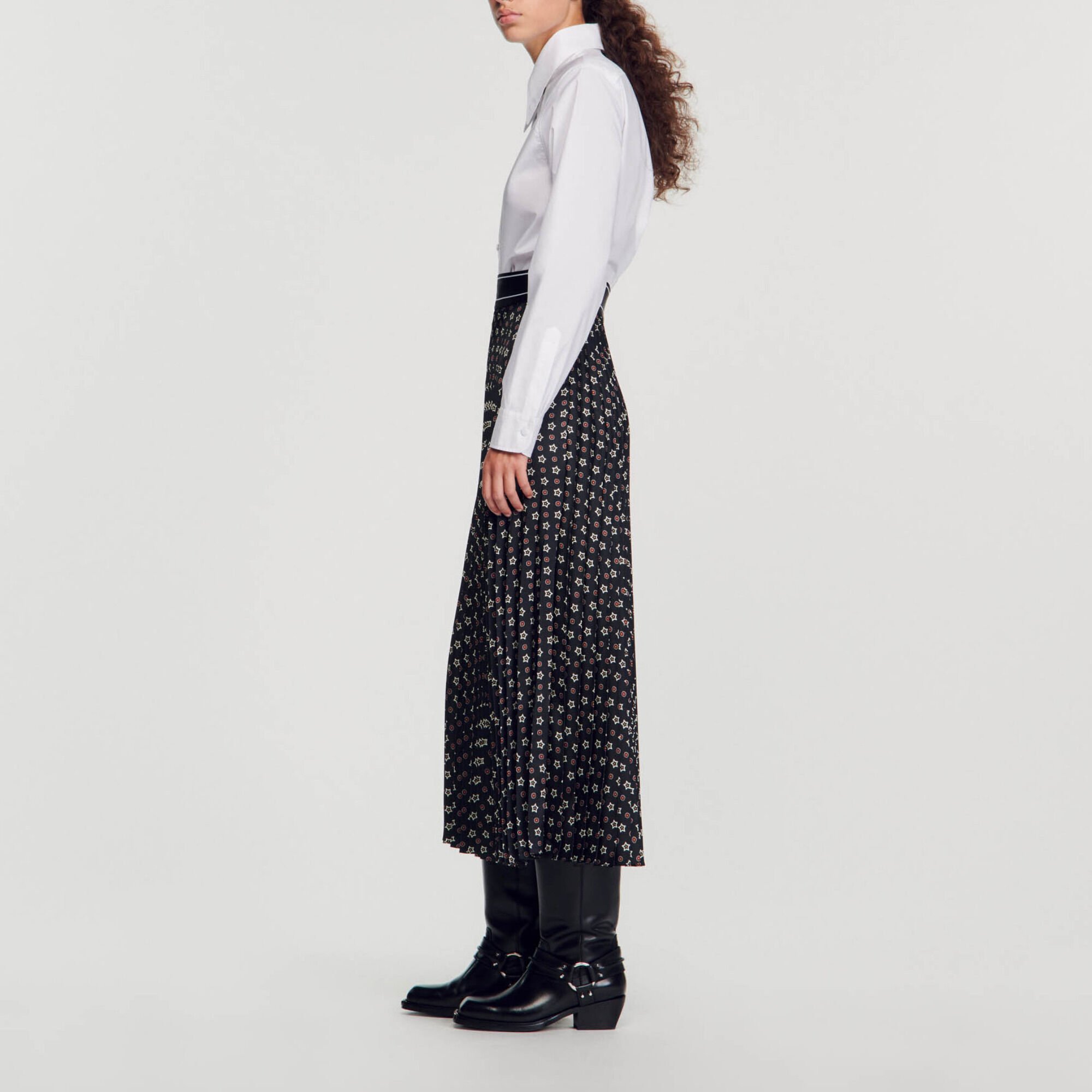 Long pleated skirt