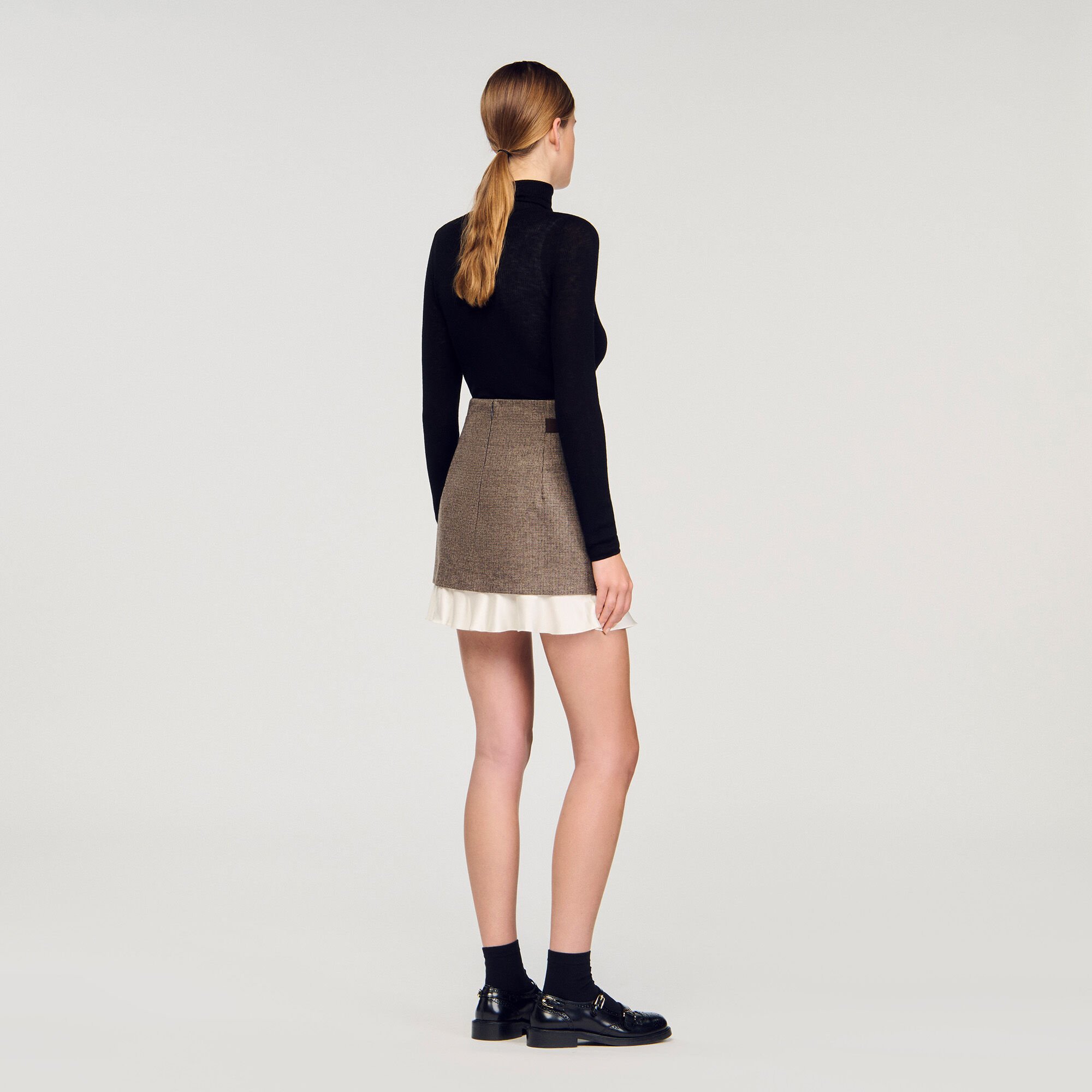 Mini skirt with removable belt