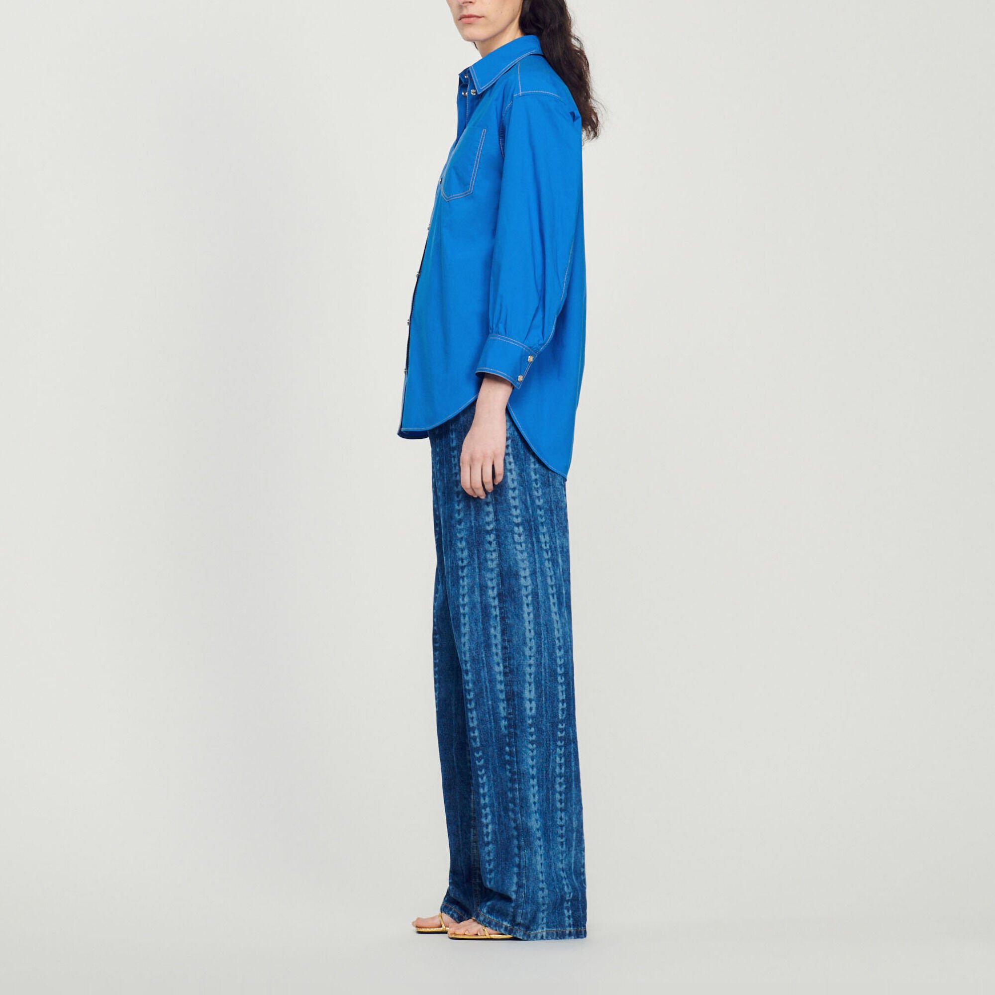 Shirt with topstitched details