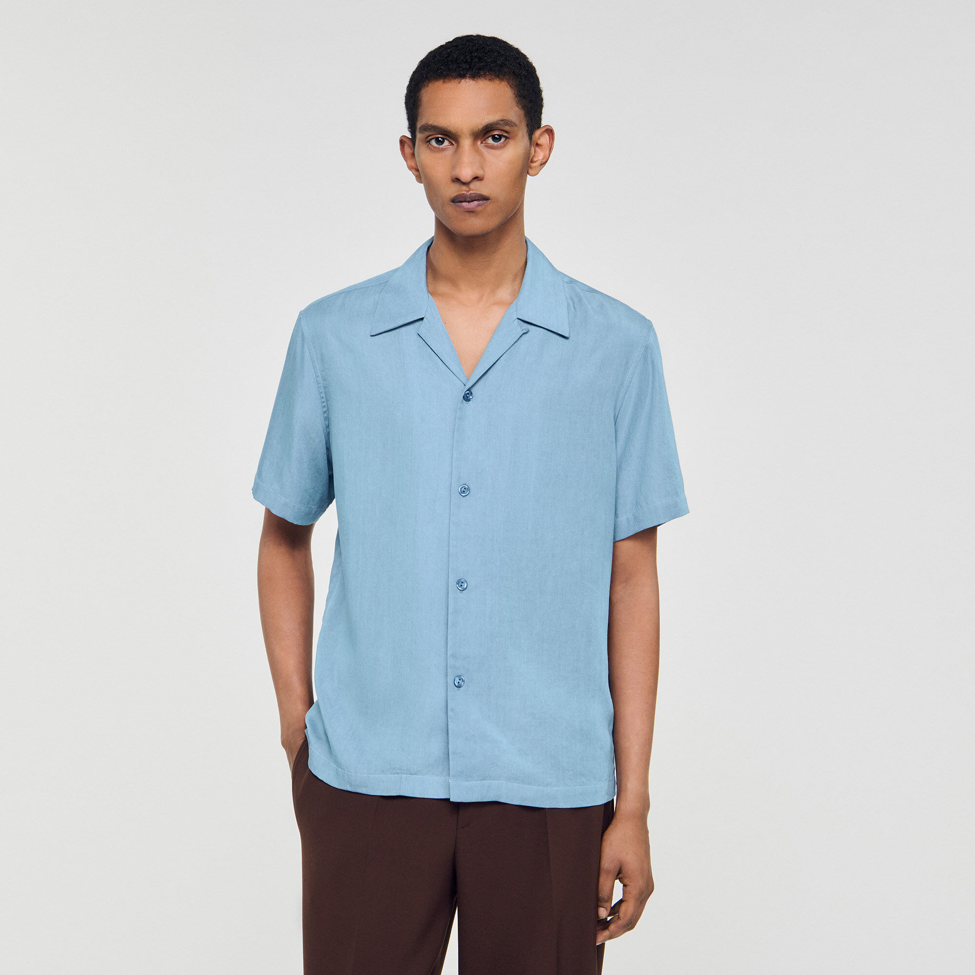 Short-sleeved shirt