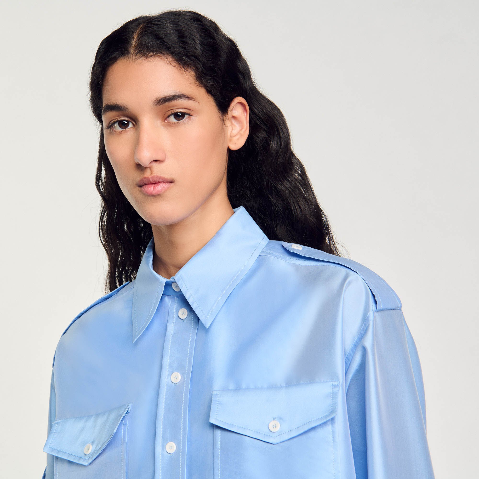 Loose-fit satin shirt