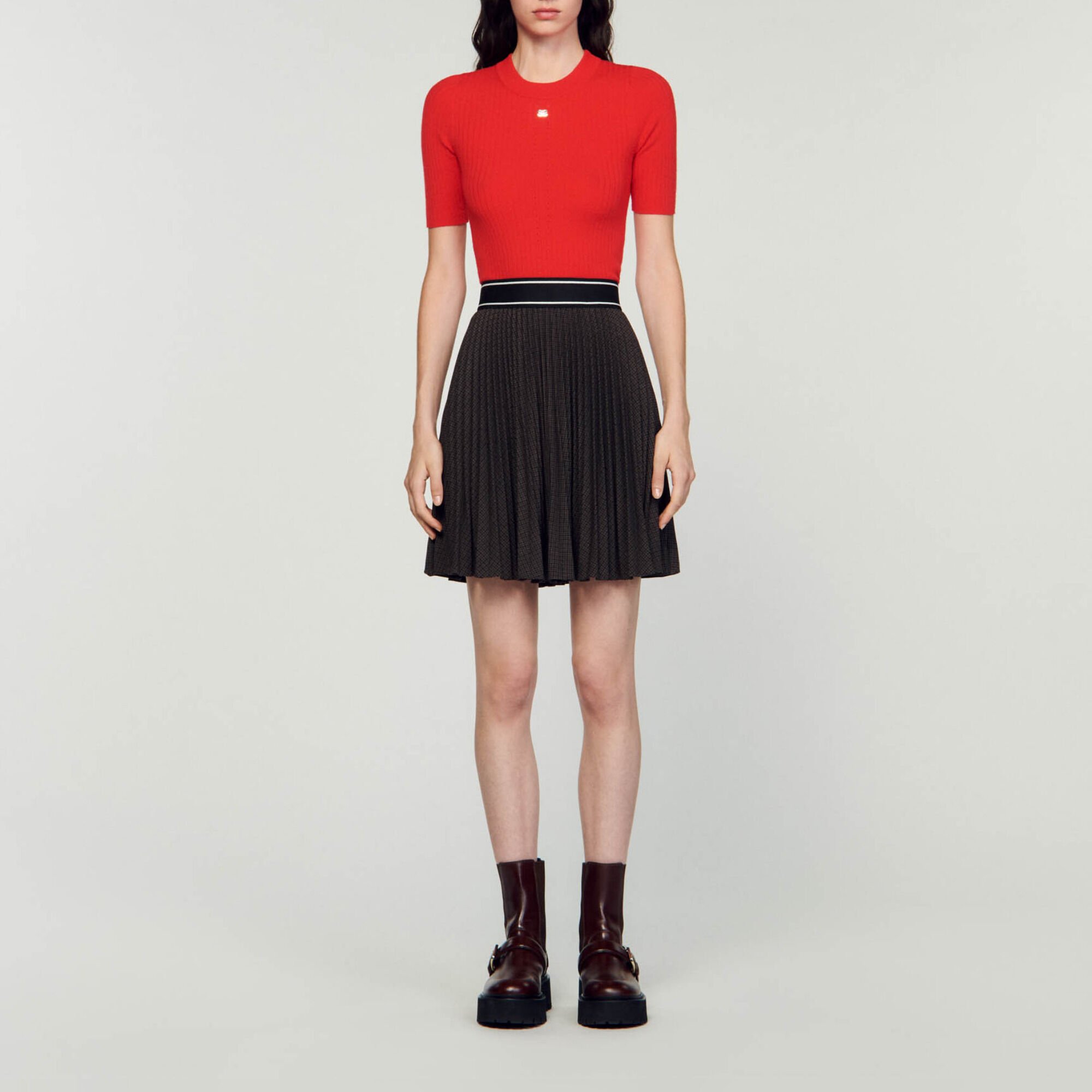Pleated skirt 