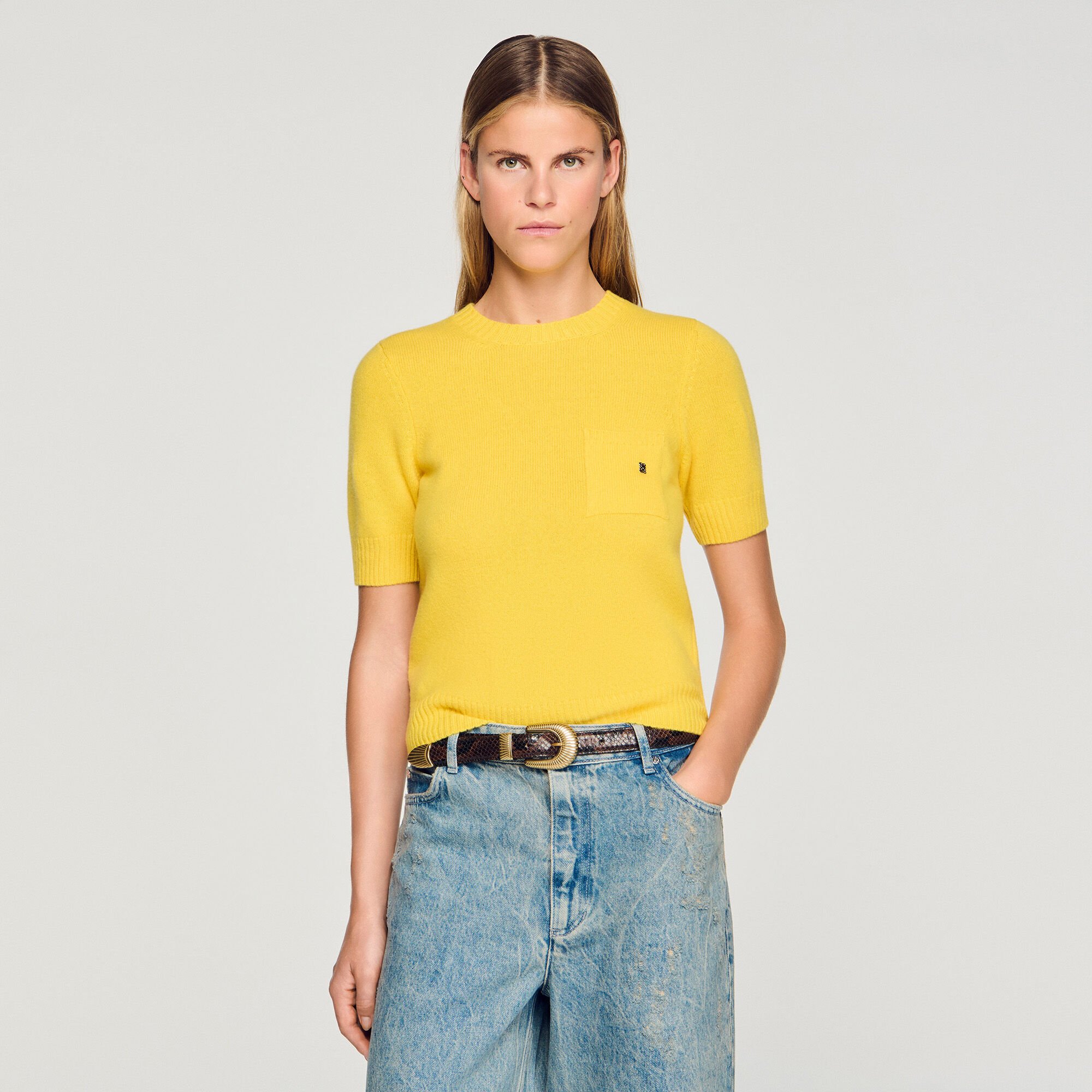 Short-sleeve sweater