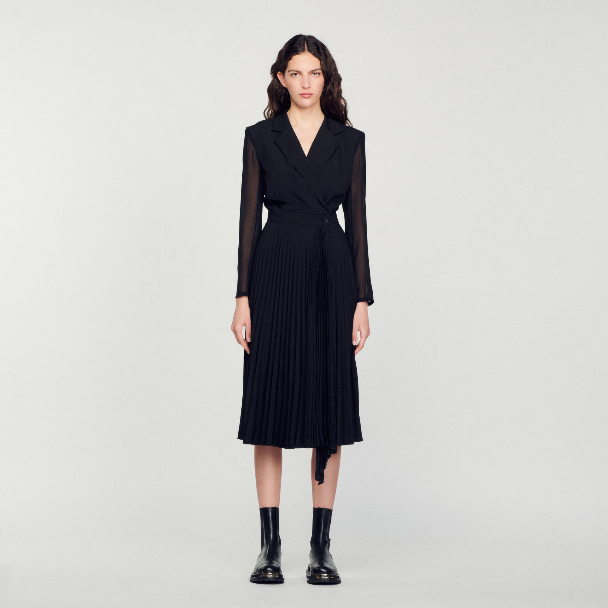 Dual-material long-sleeved dress