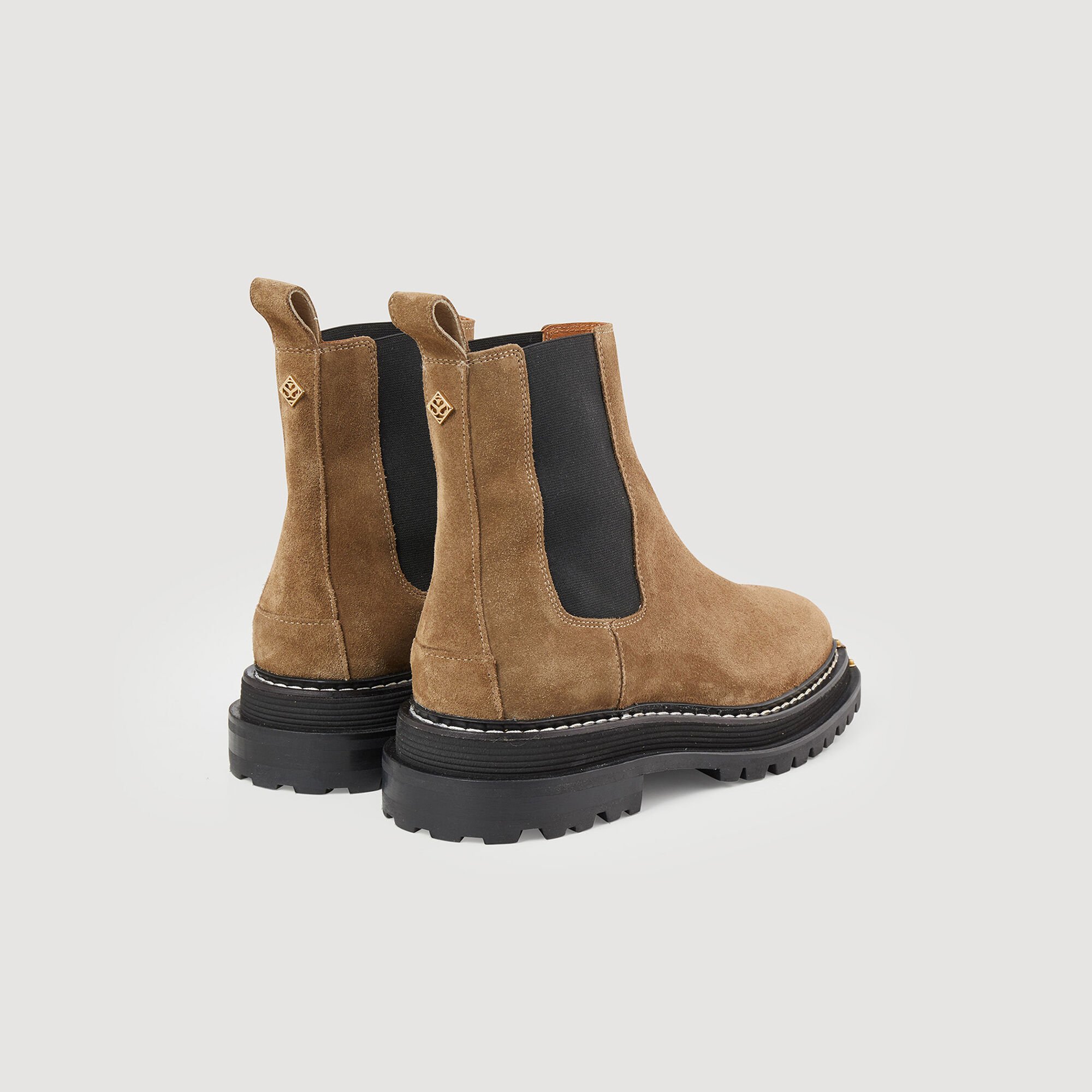 Elasticated leather Chelsea ankle boots