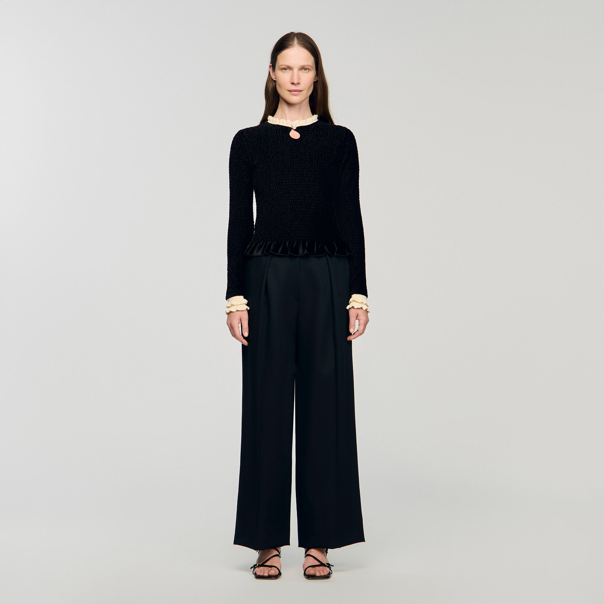 Smocked long-sleeved shirt