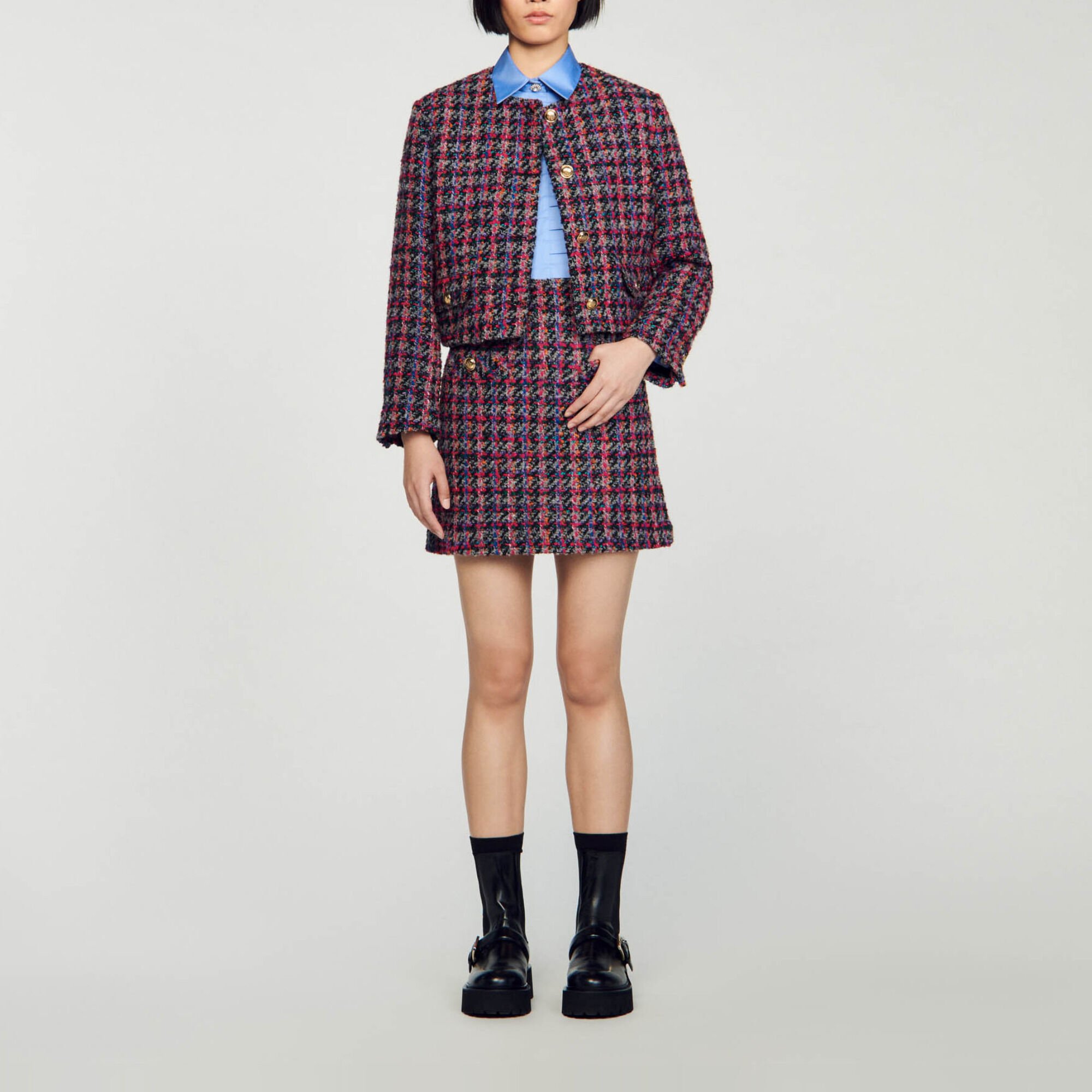 Short tweed skirt
