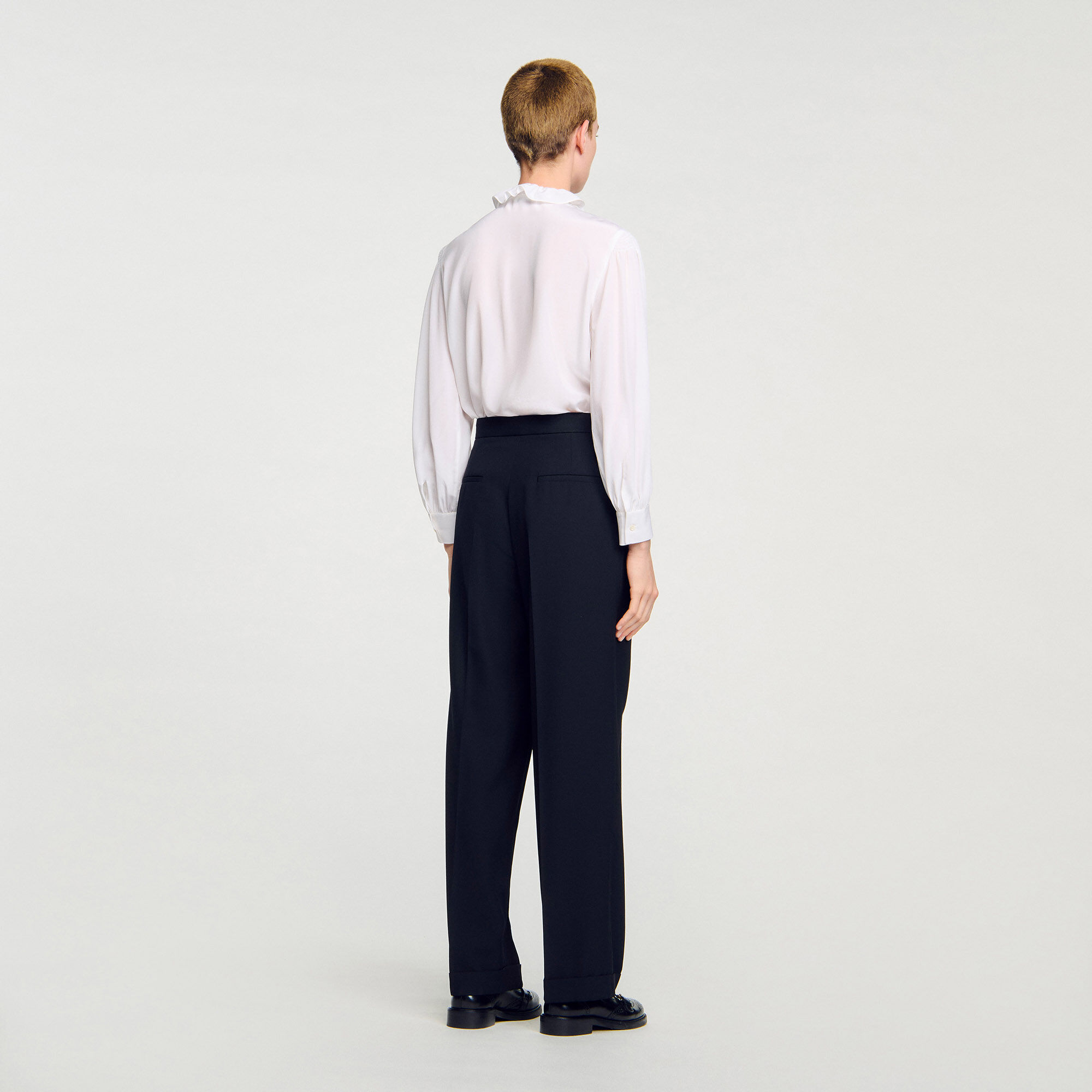 Straight-leg trousers