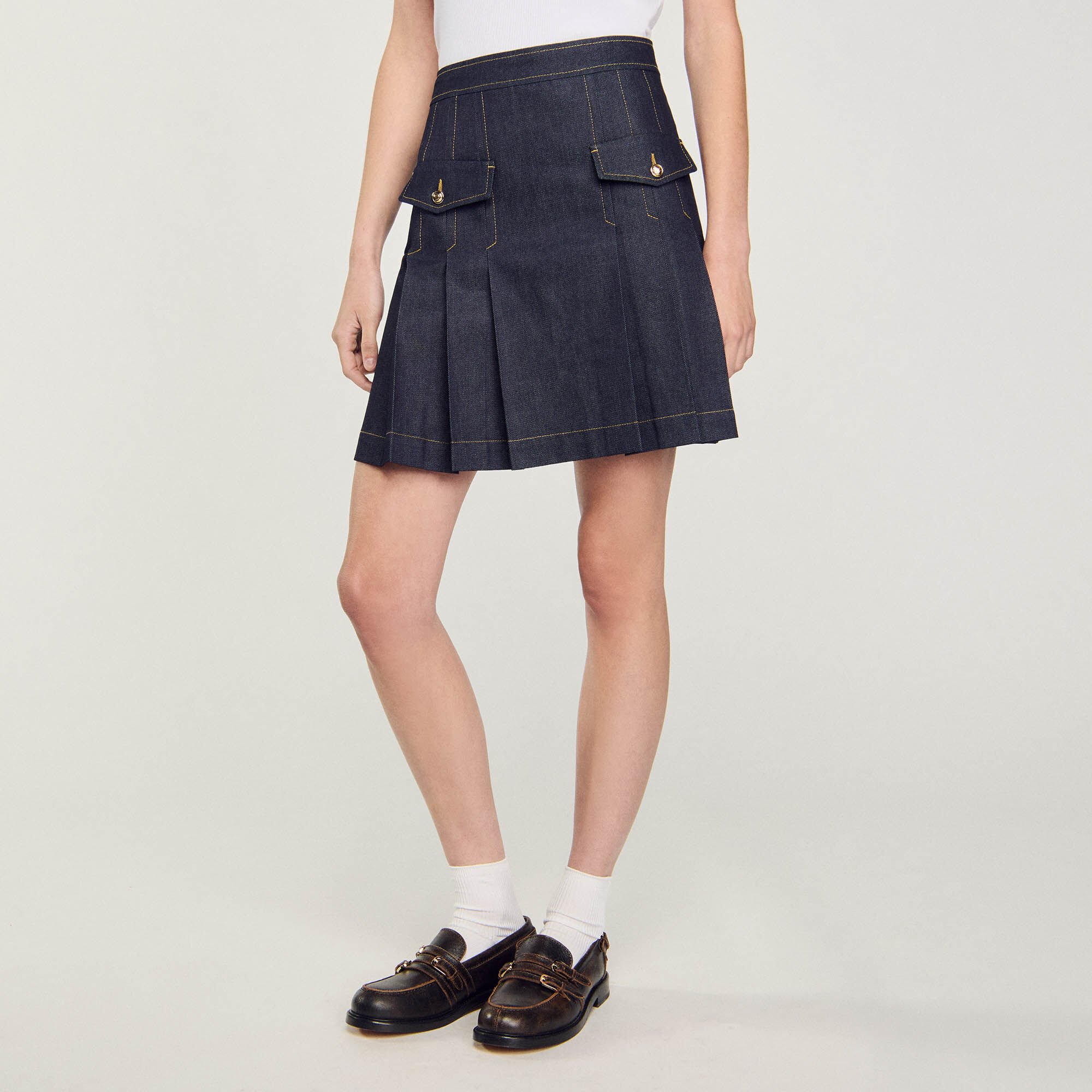 Pleated denim skirt