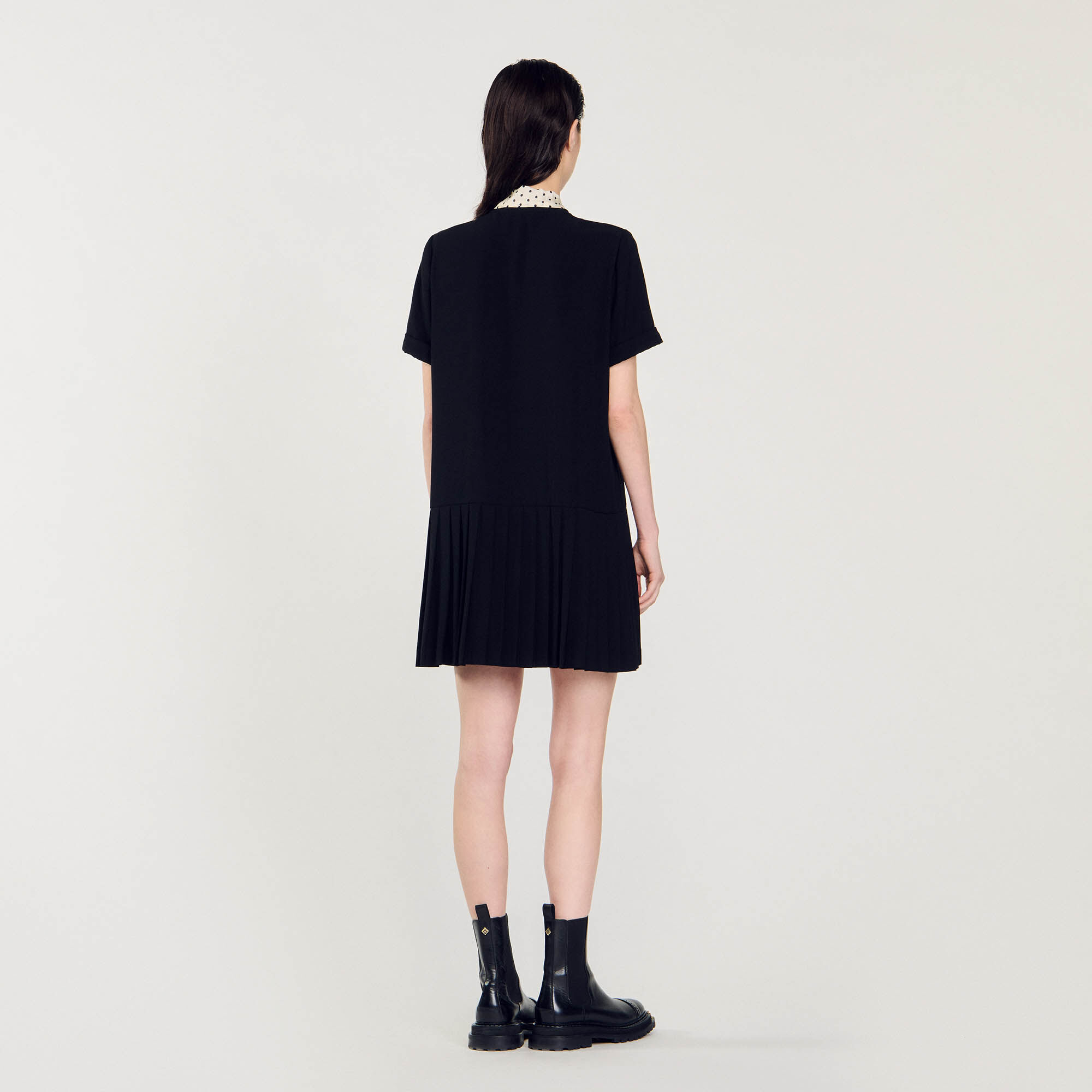 Short dress with polka dot tie