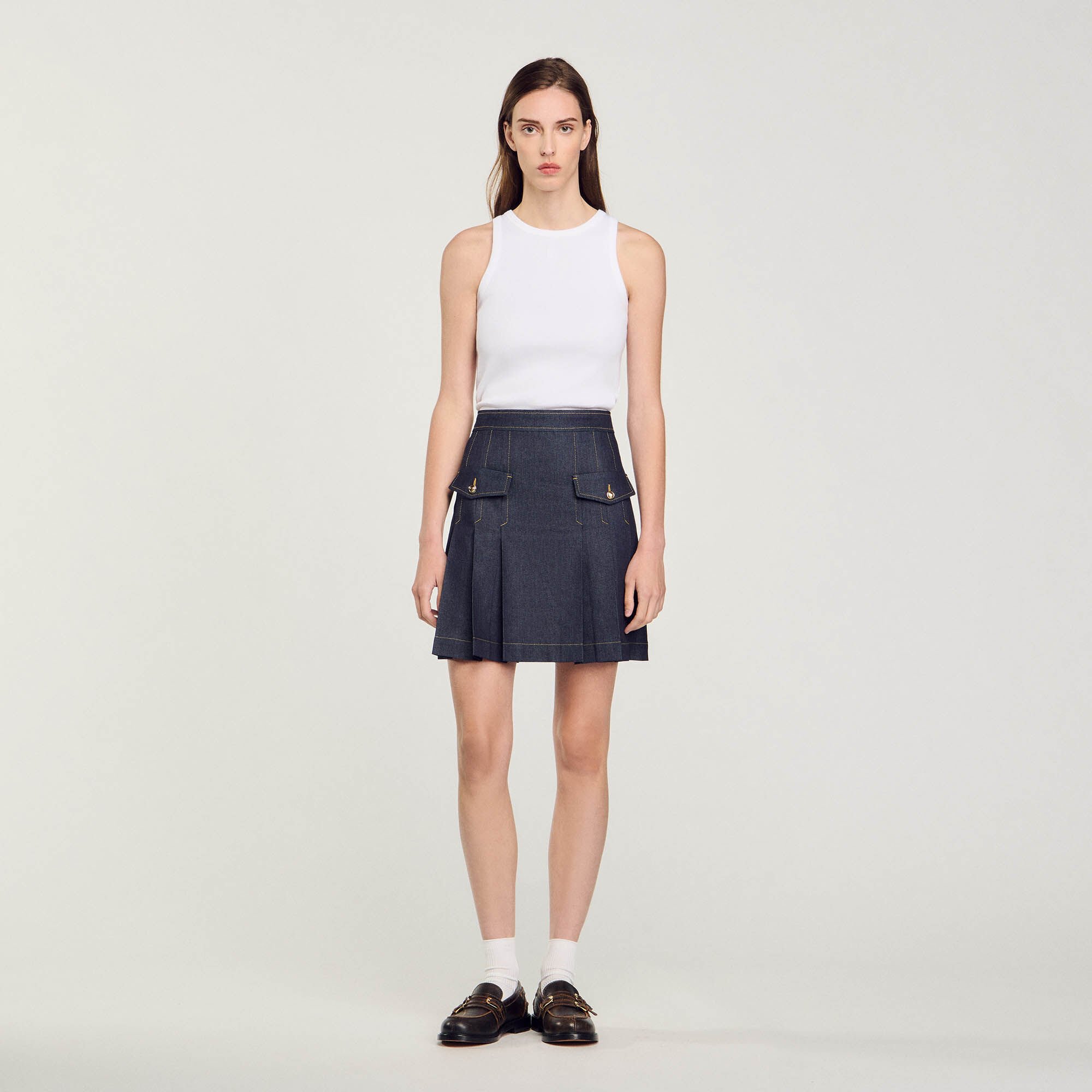 Pleated denim skirt