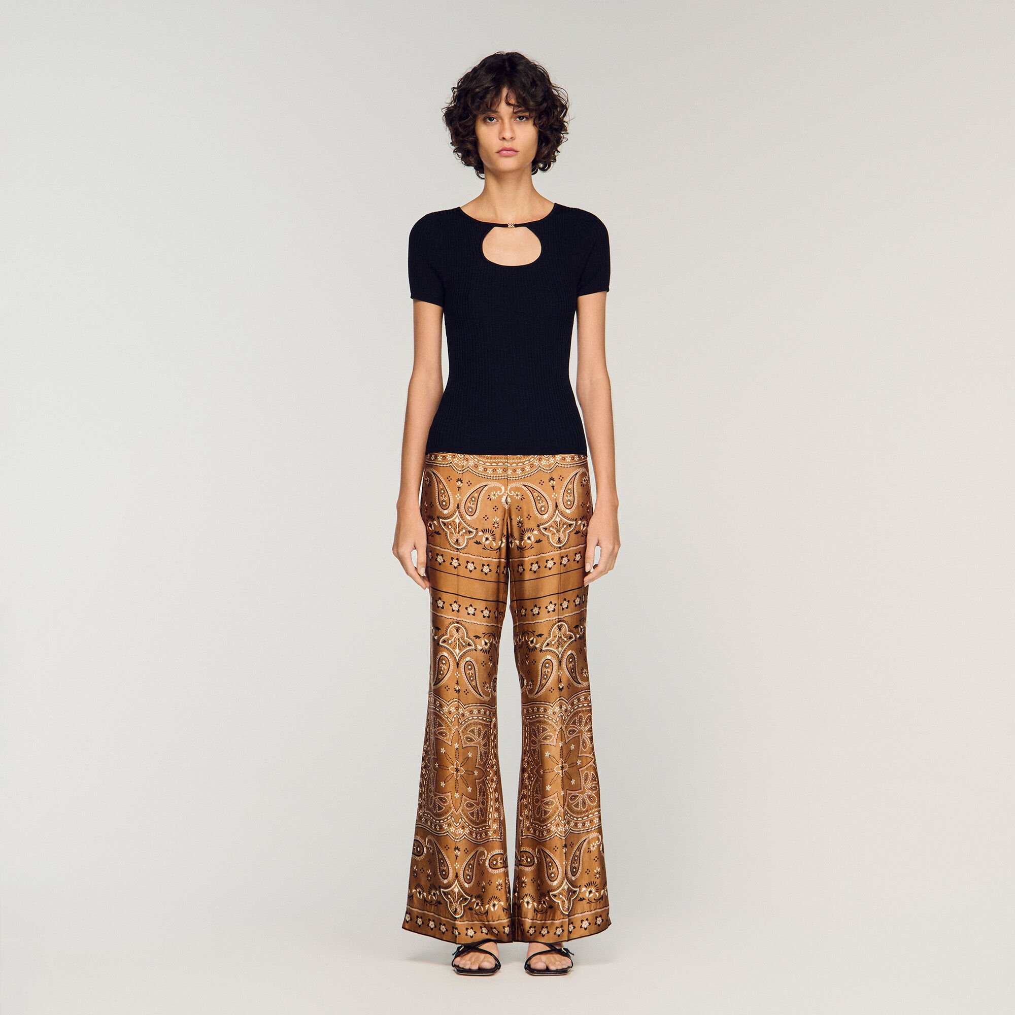 Openwork collar knit top