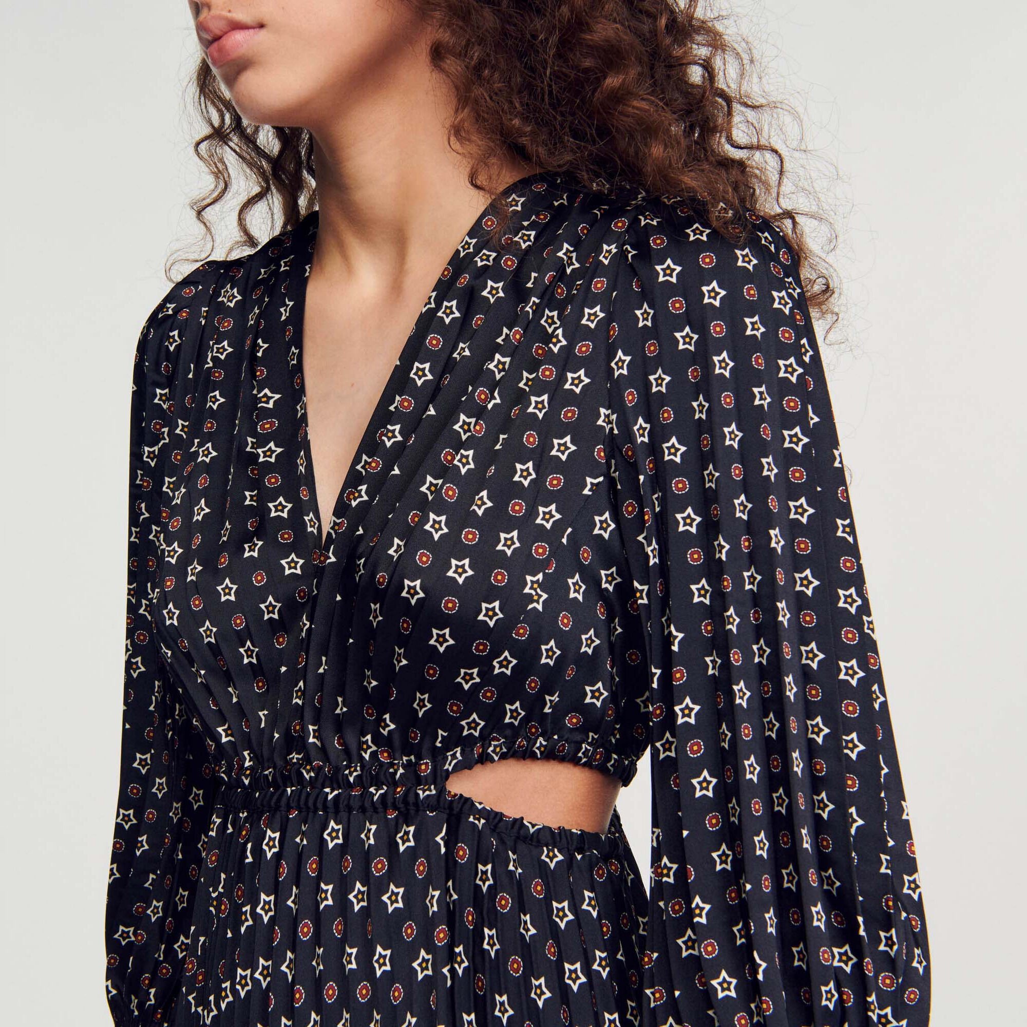 Long printed dress with pleats