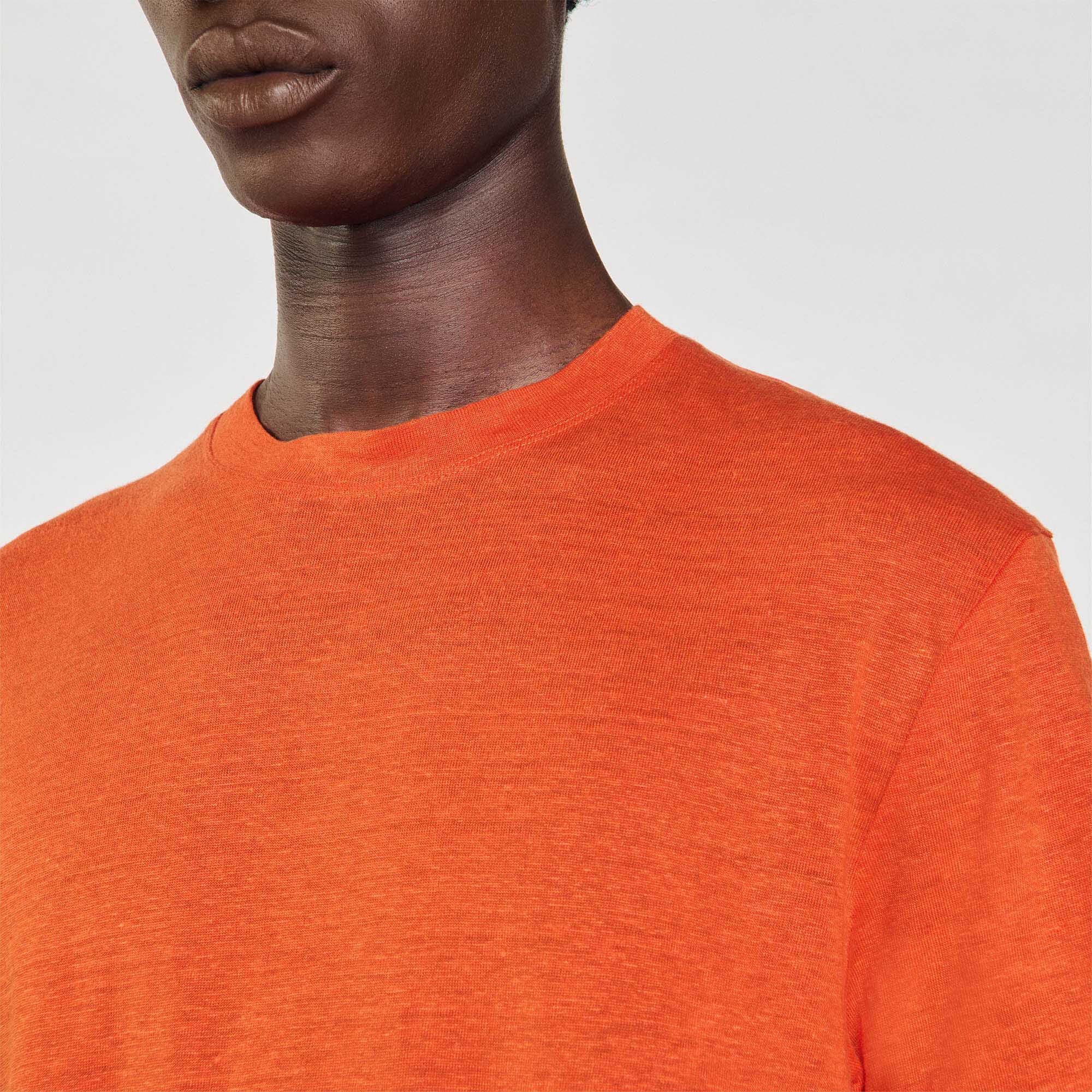 Certified linen T-shirt