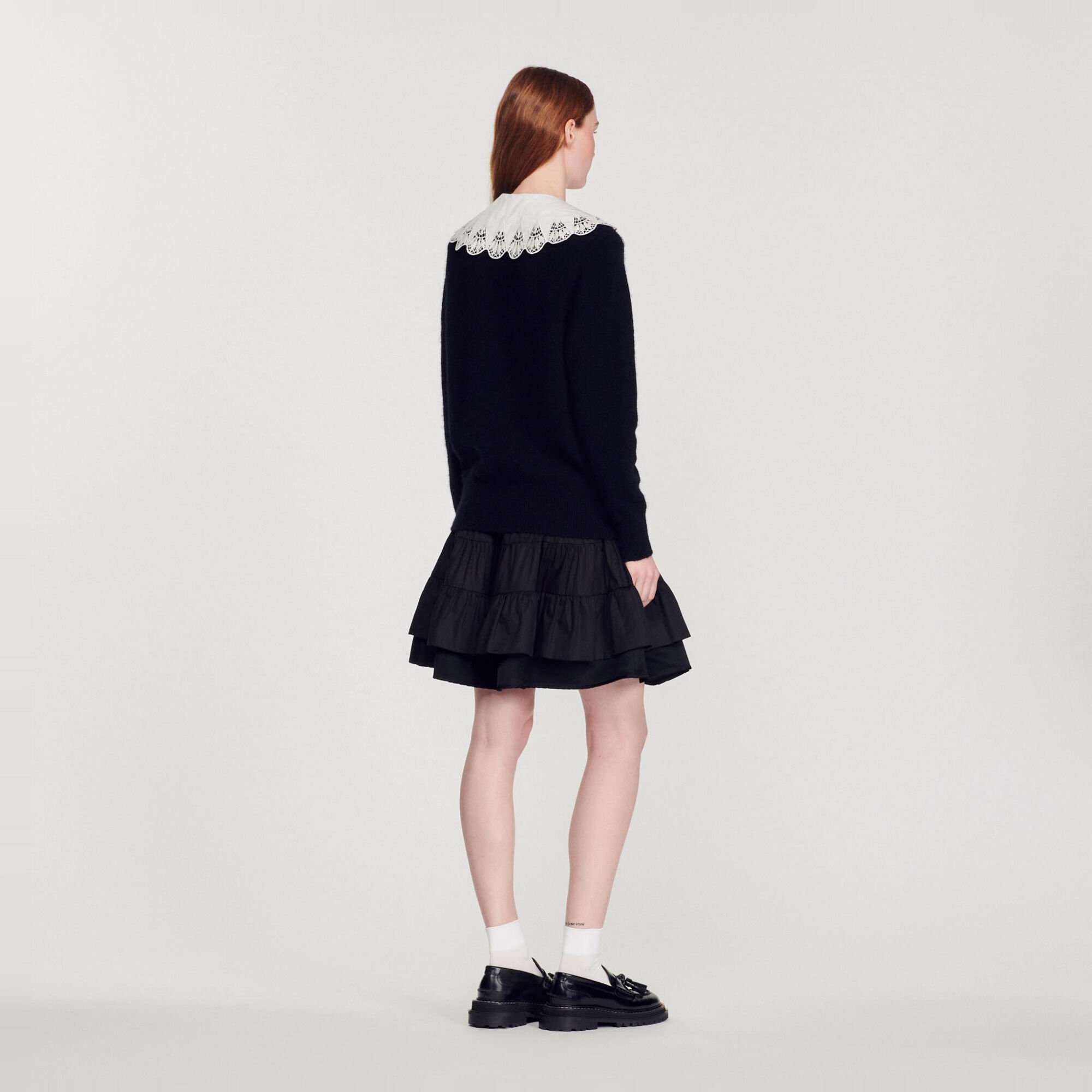 Poplin collar sweater