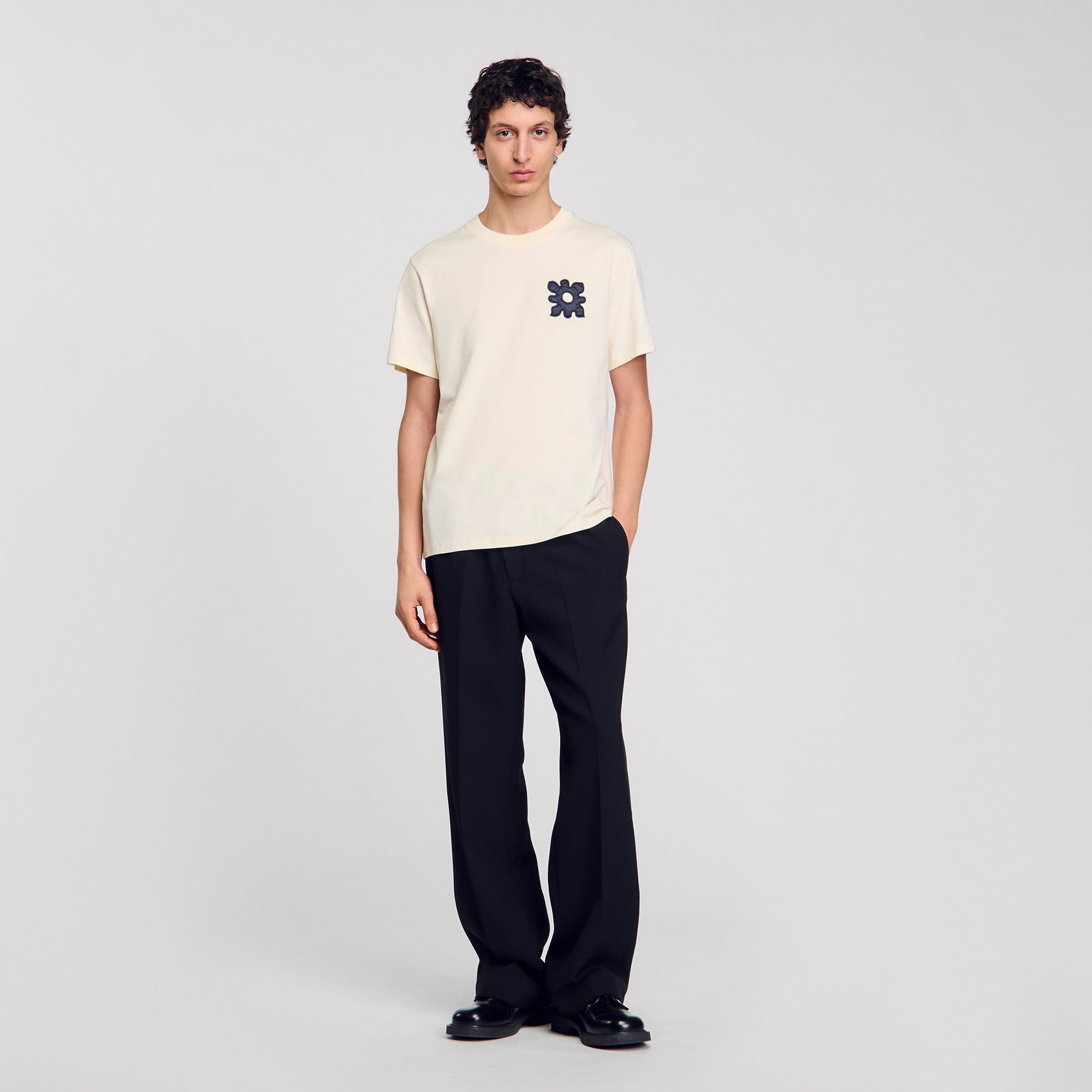 T-shirt with flower detail
