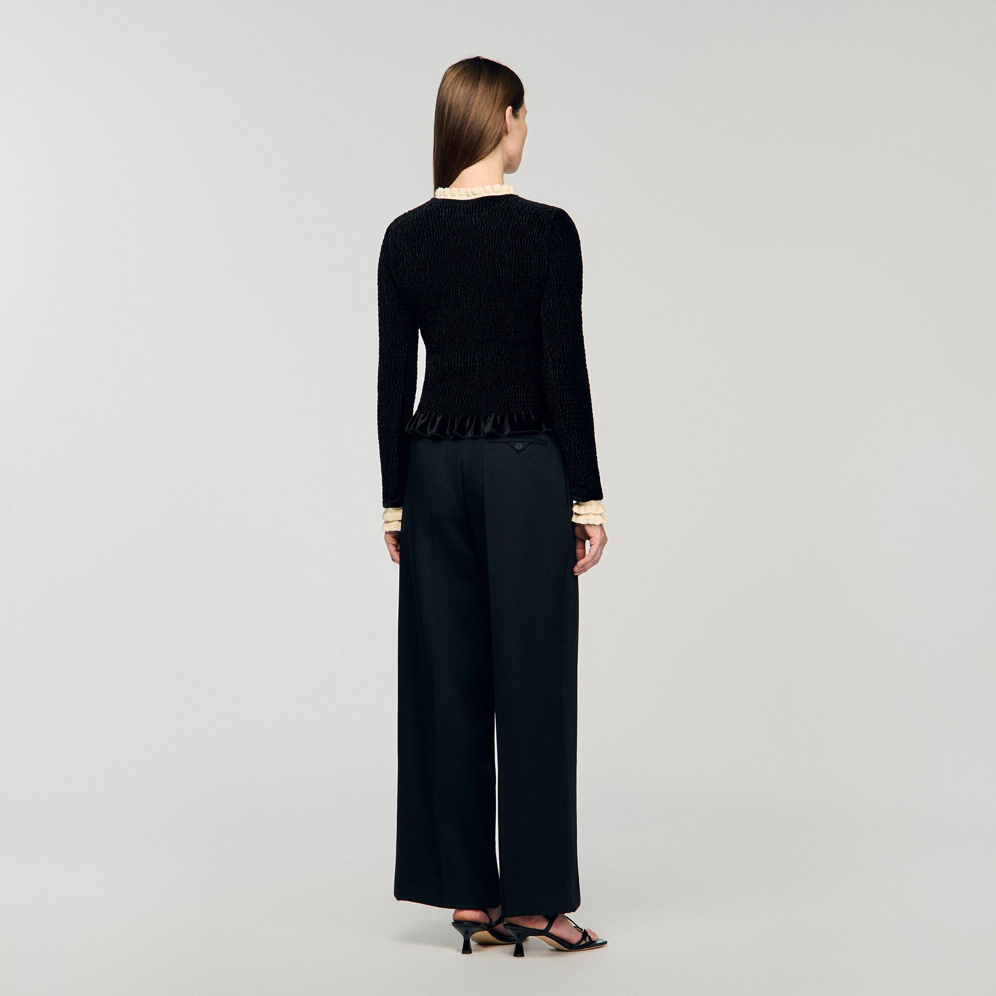 Smocked long-sleeved shirt