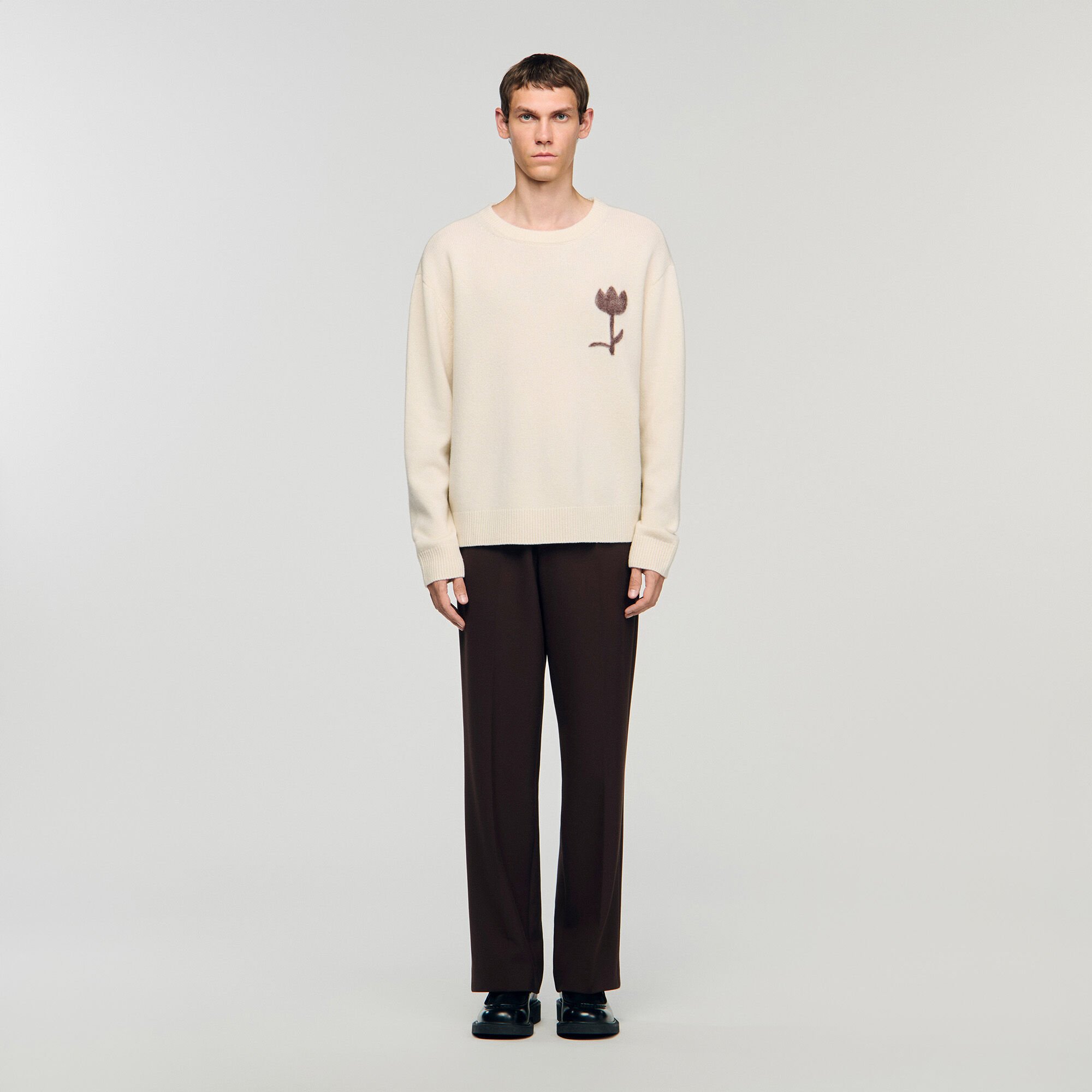 Wool sweater with flower detail