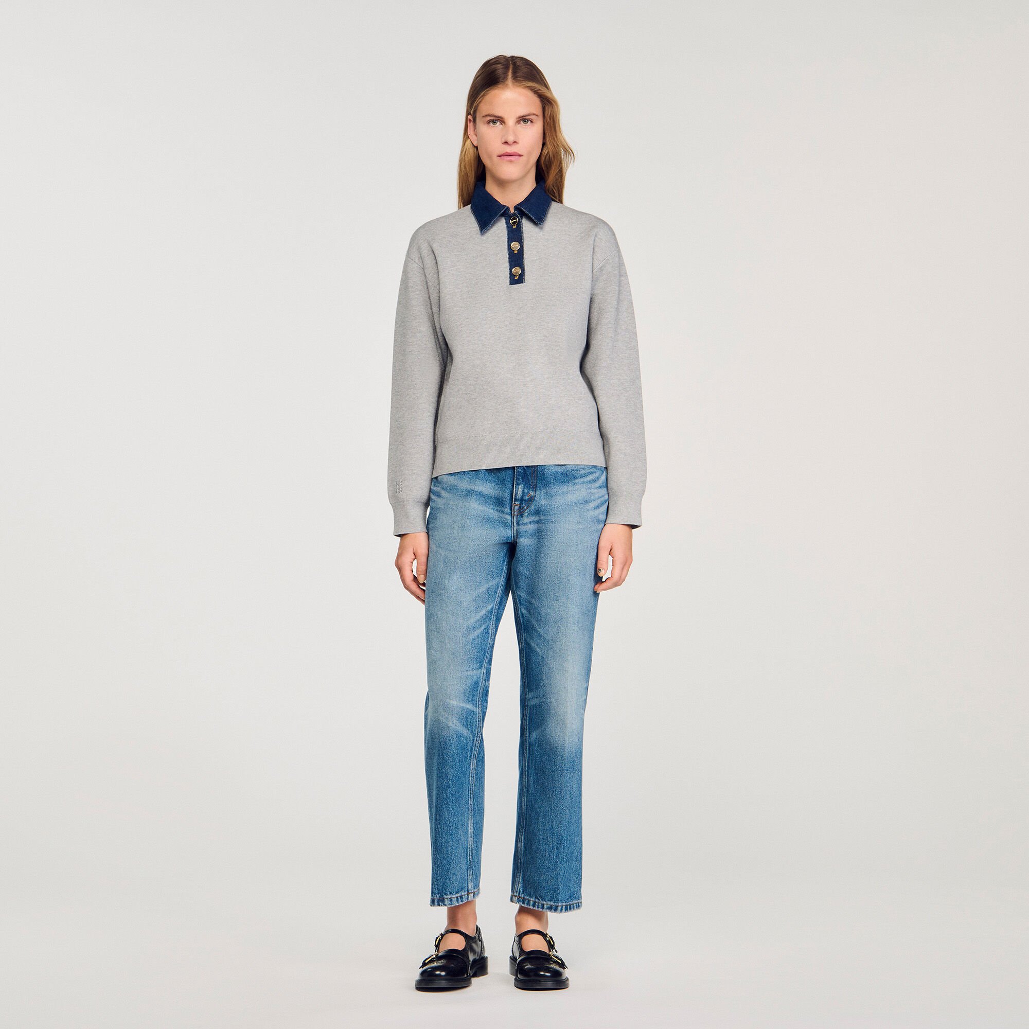 sweater with denim collar