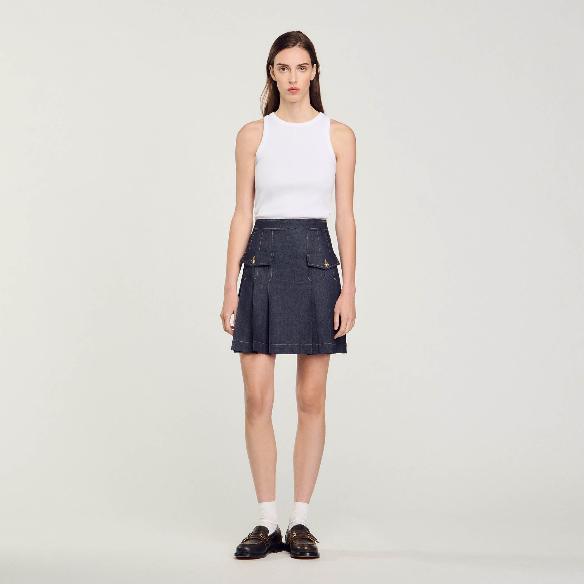 Pleated denim skirt