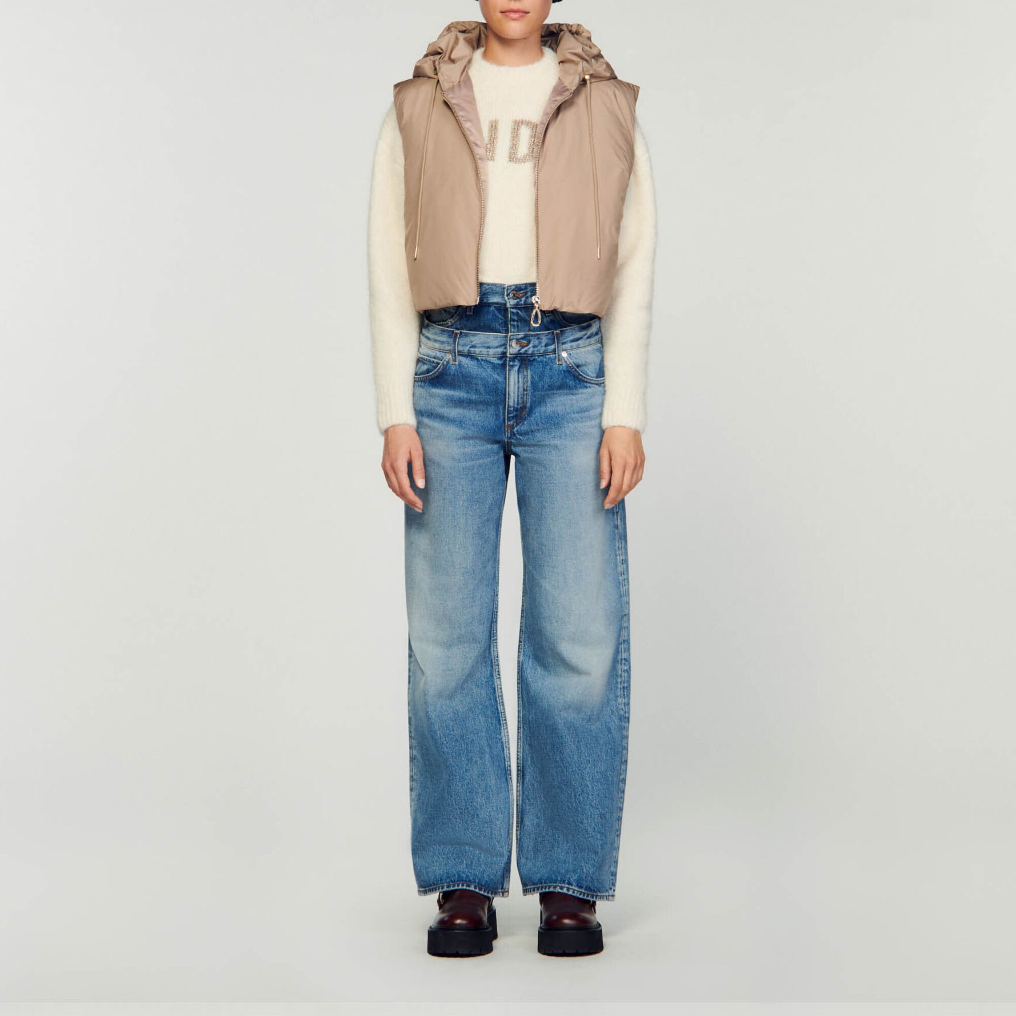 Sleeveless puffer jacket
