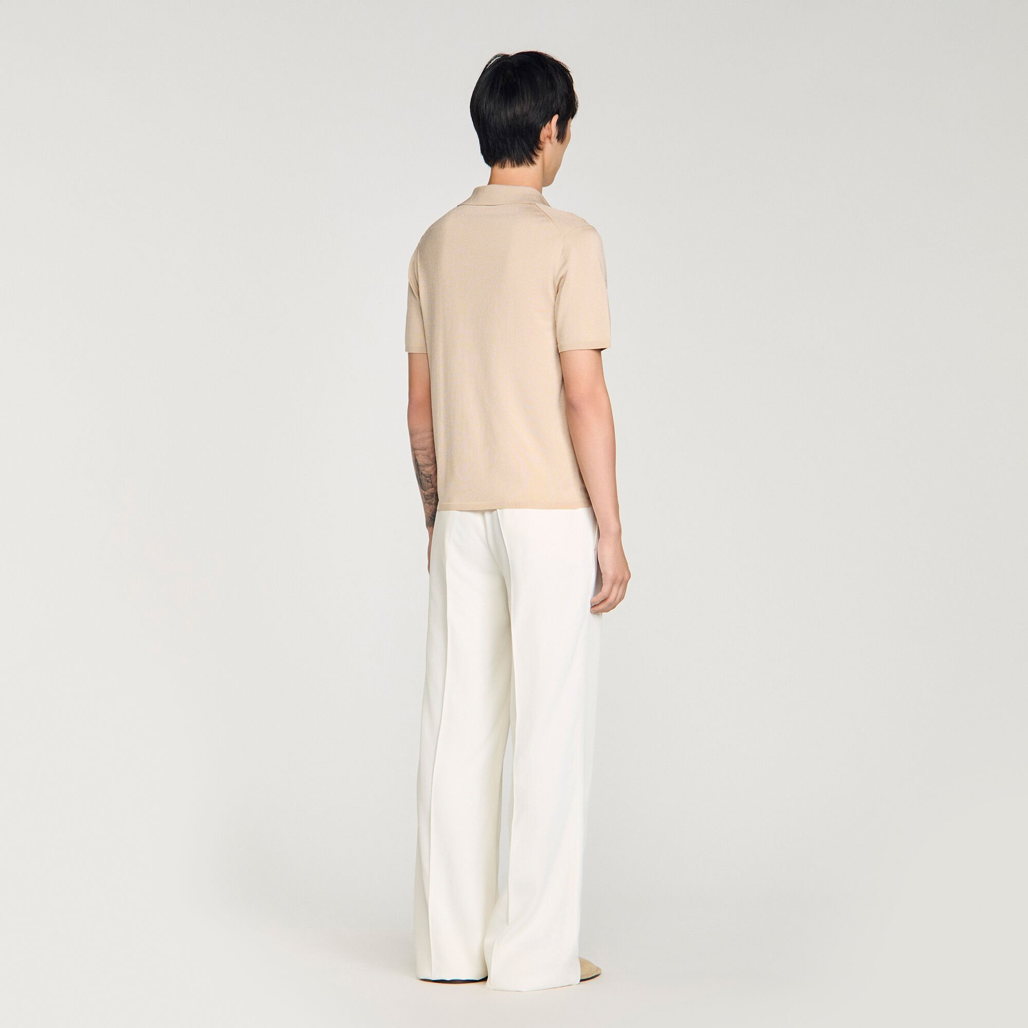 Short-sleeved V-neck polo shirt