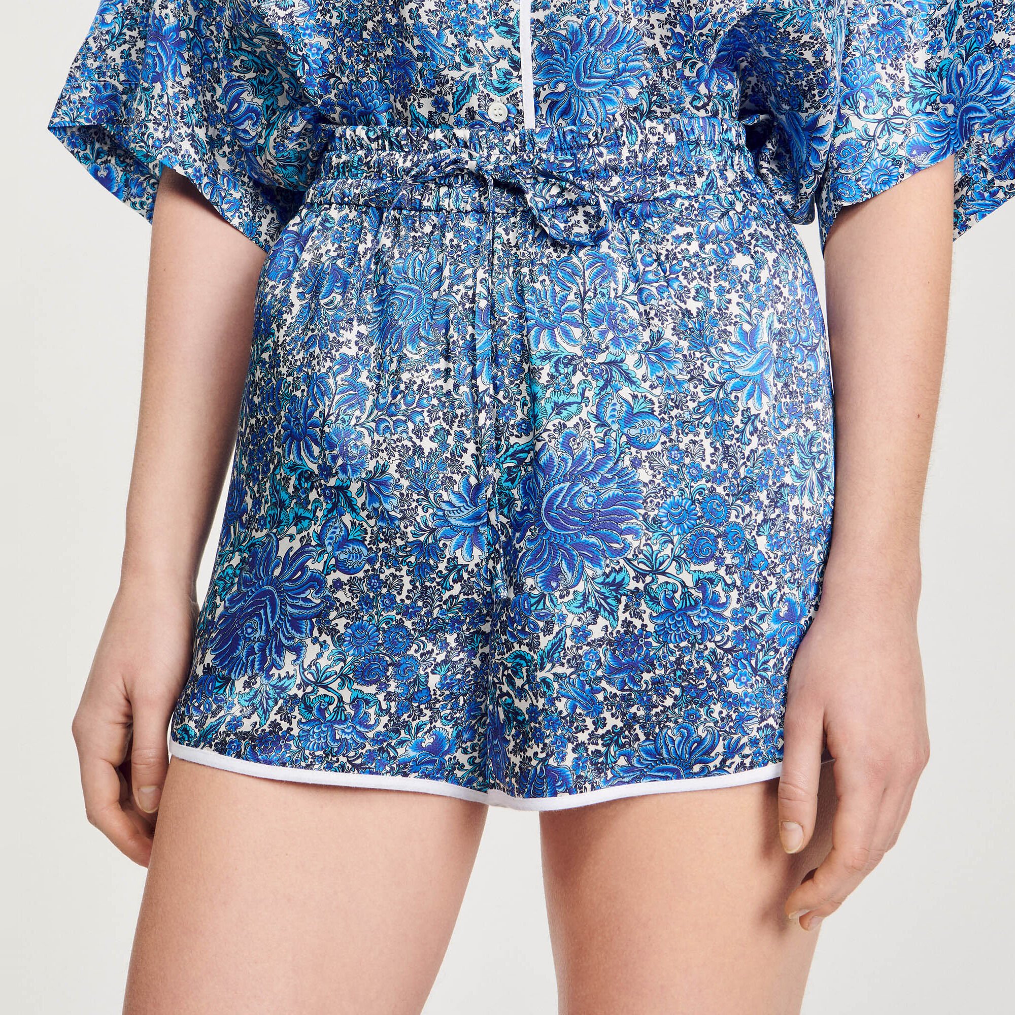 Floral print shorts