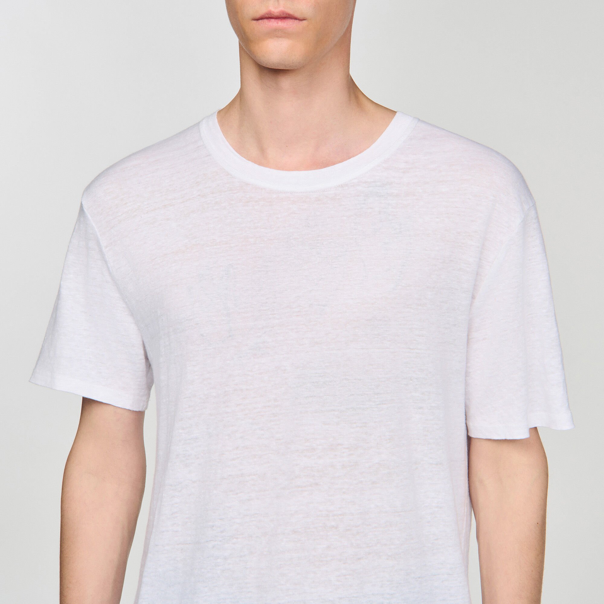 Certified linen T-shirt
