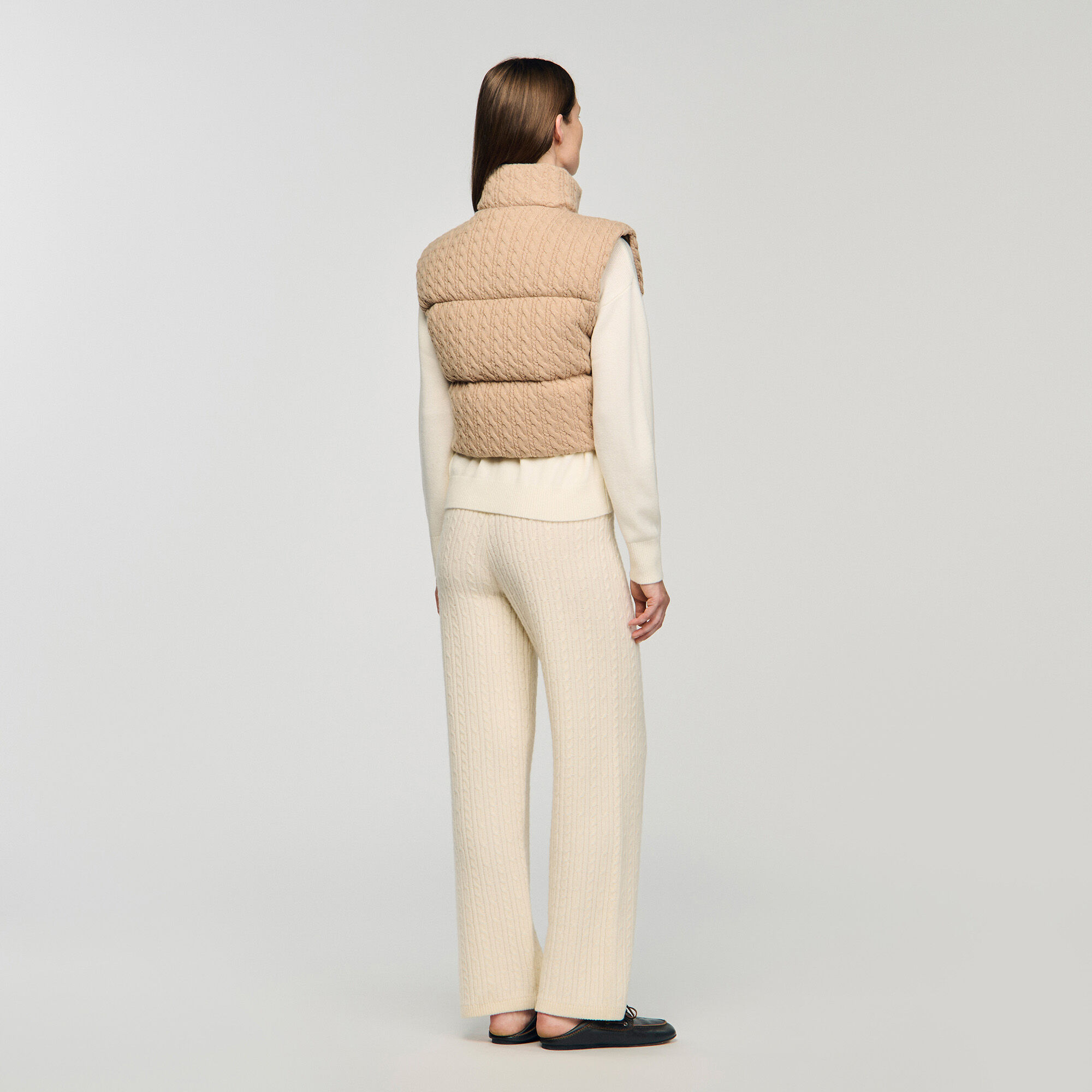 Cropped sleeveless puffer vest