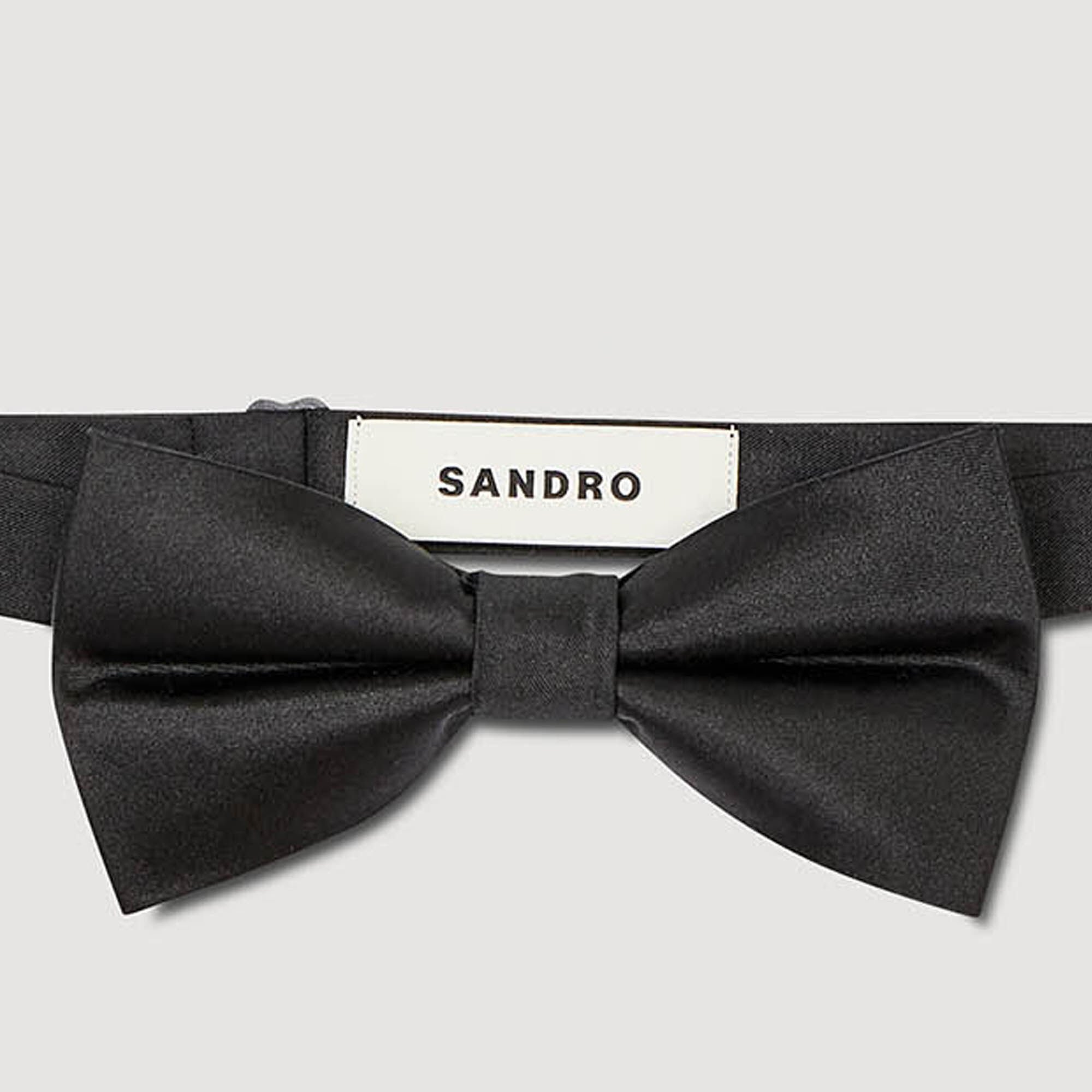 Bow tie