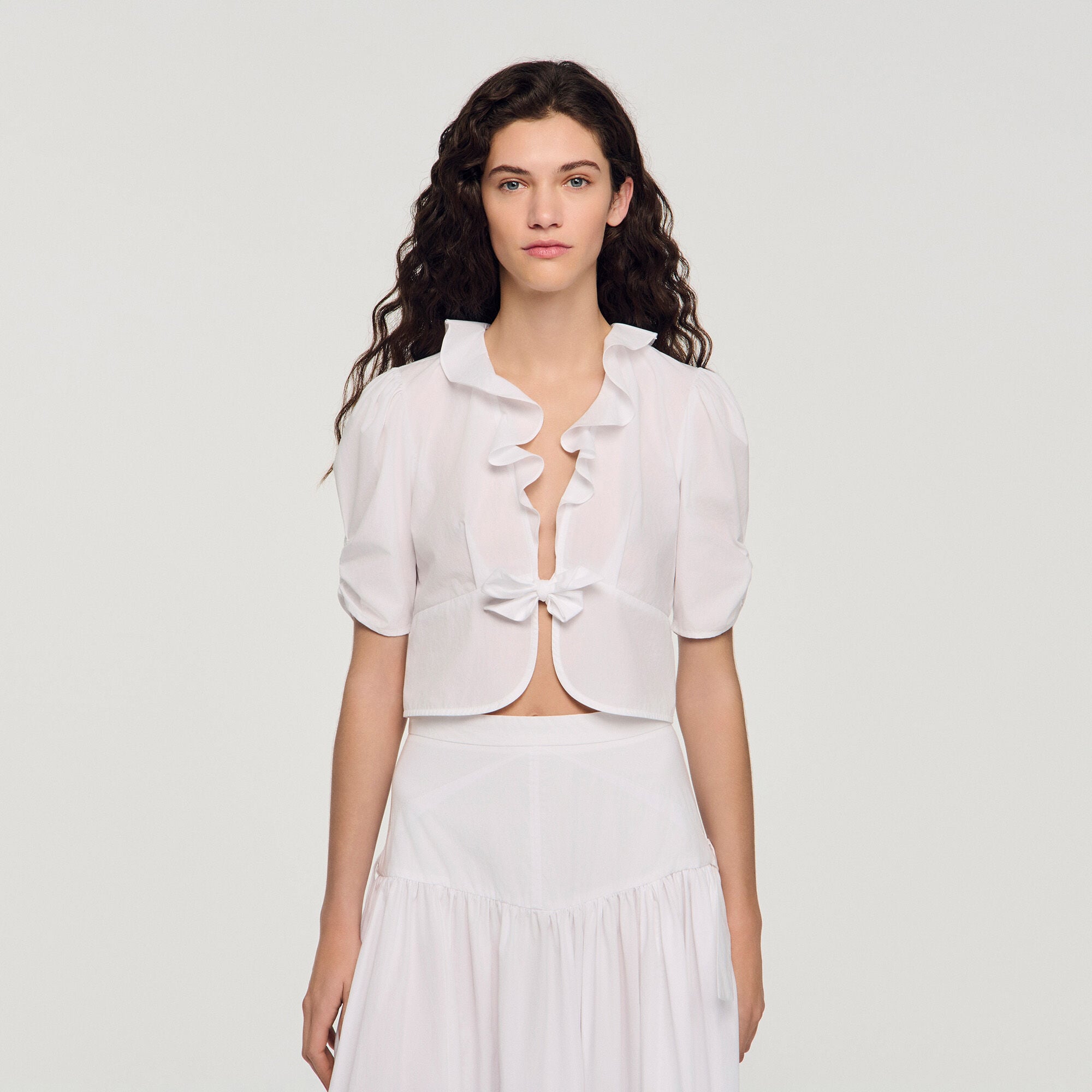 SANDRO 　フリルトップス Ruffled crop top in white for Women | Sandro Paris