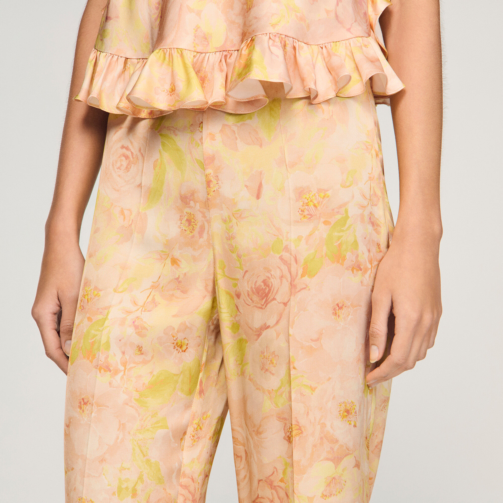 Floral-print flowy trousers