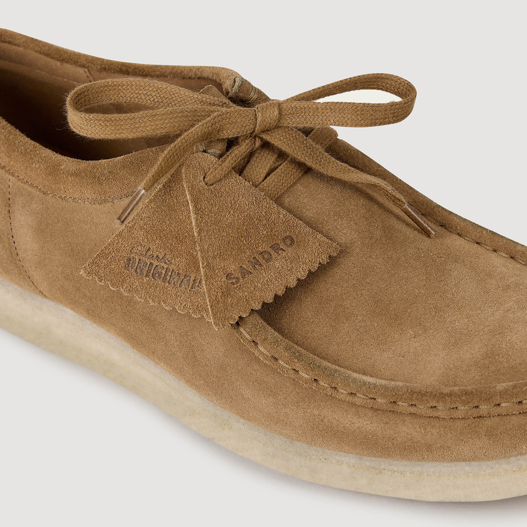 Suede Wallabee™ Loafers white / beige for Men | Sandro Paris