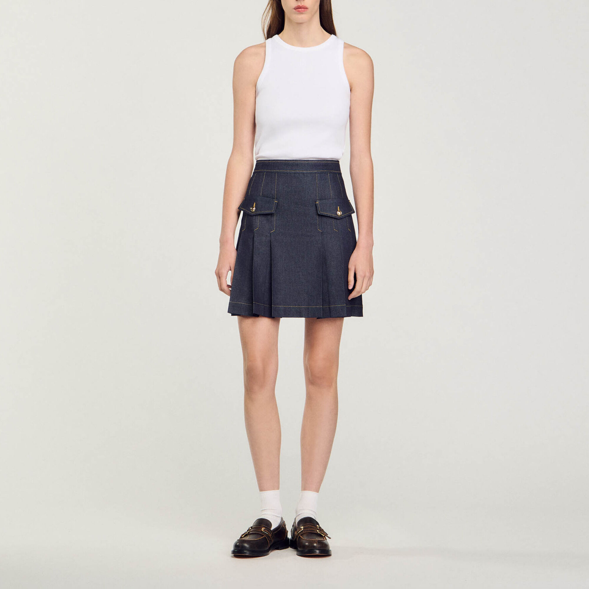 Pleated denim skirt