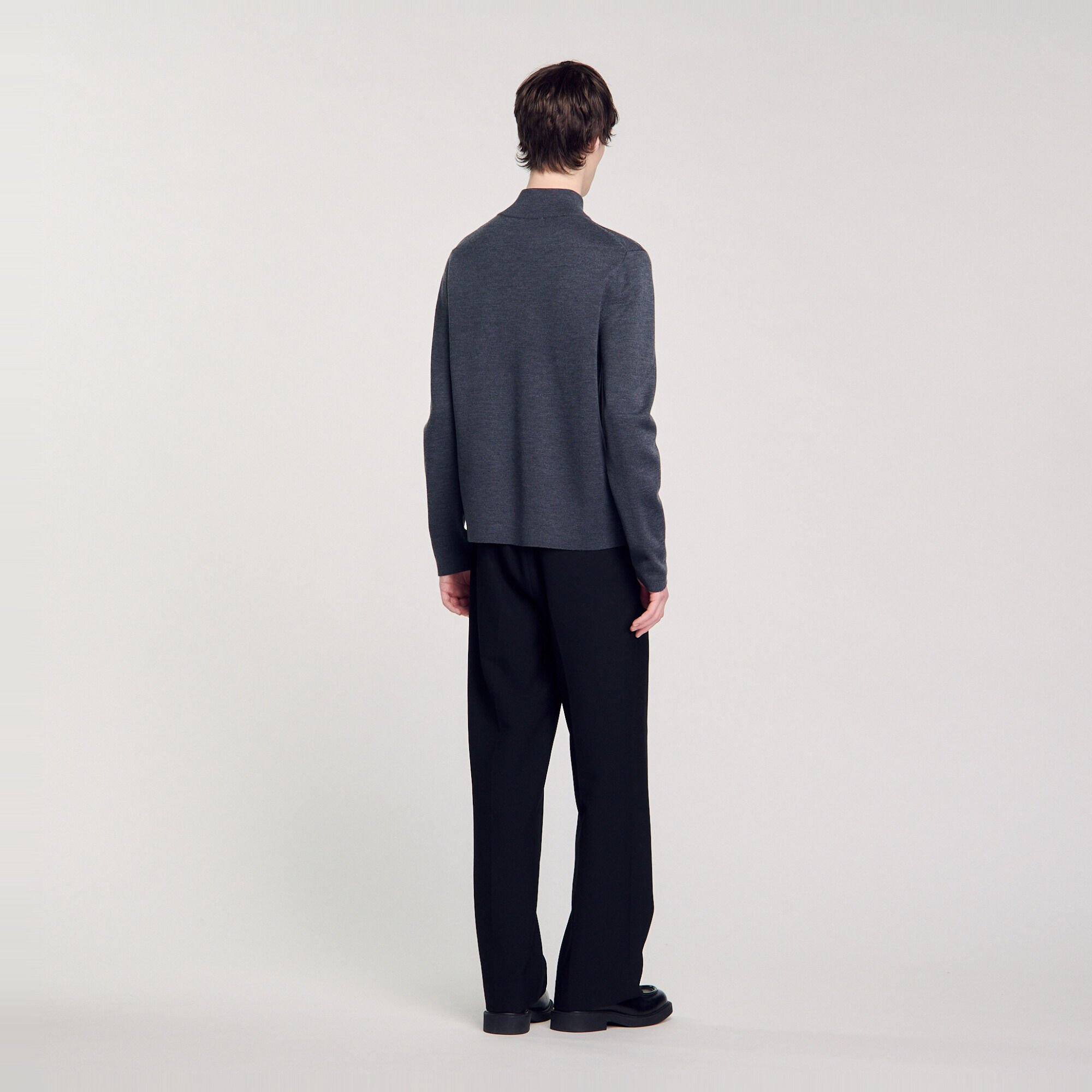 Wool sweater with zipped collar