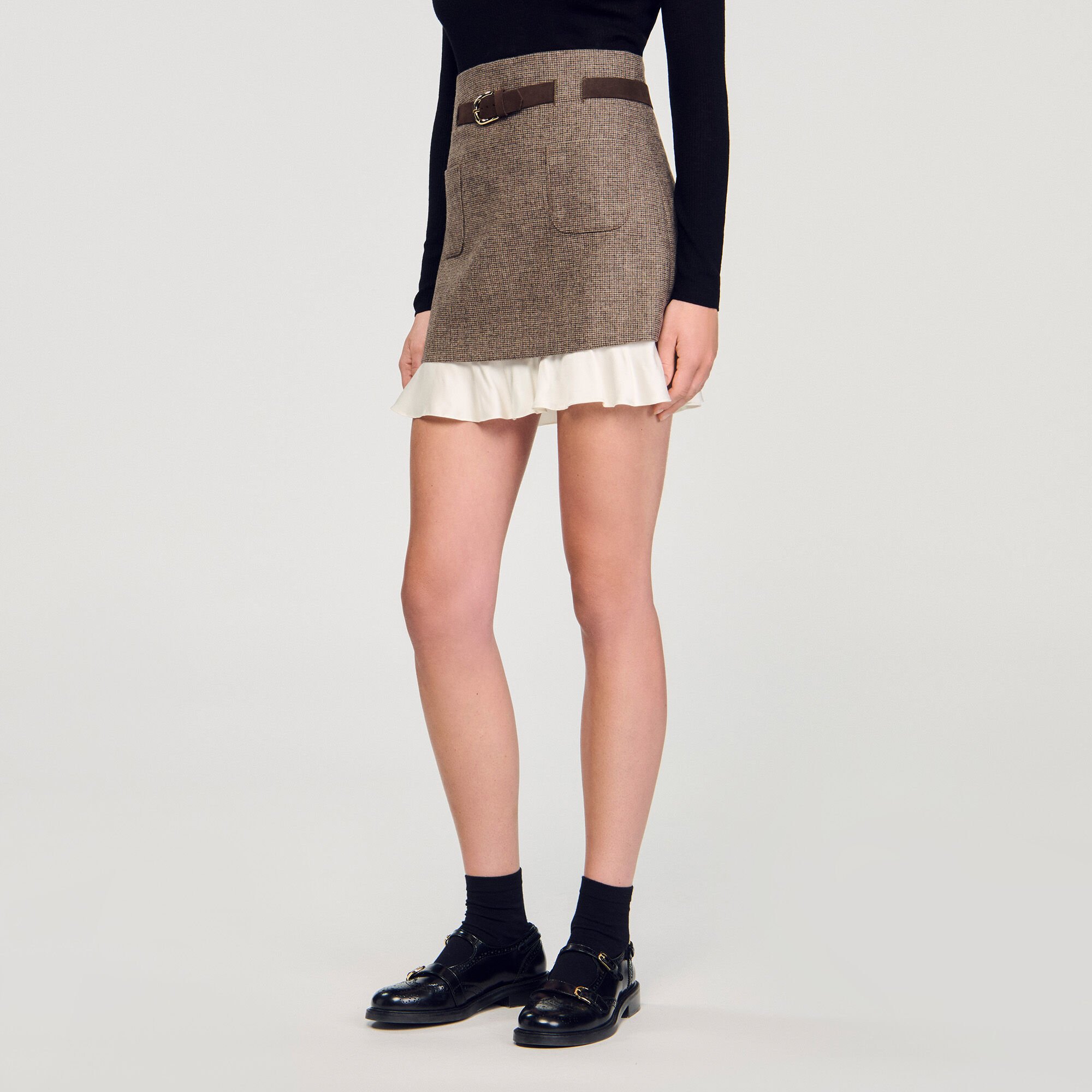 Mini skirt with removable belt