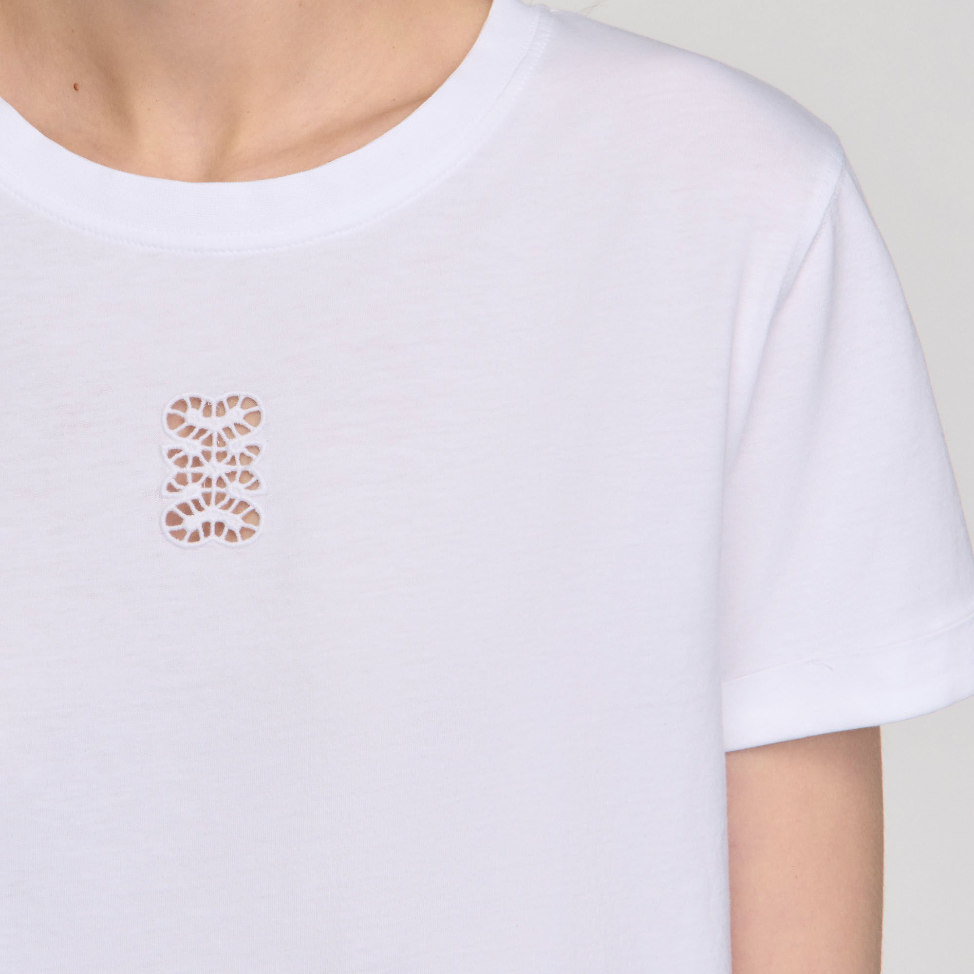 Cotton T-shirt with embroidery